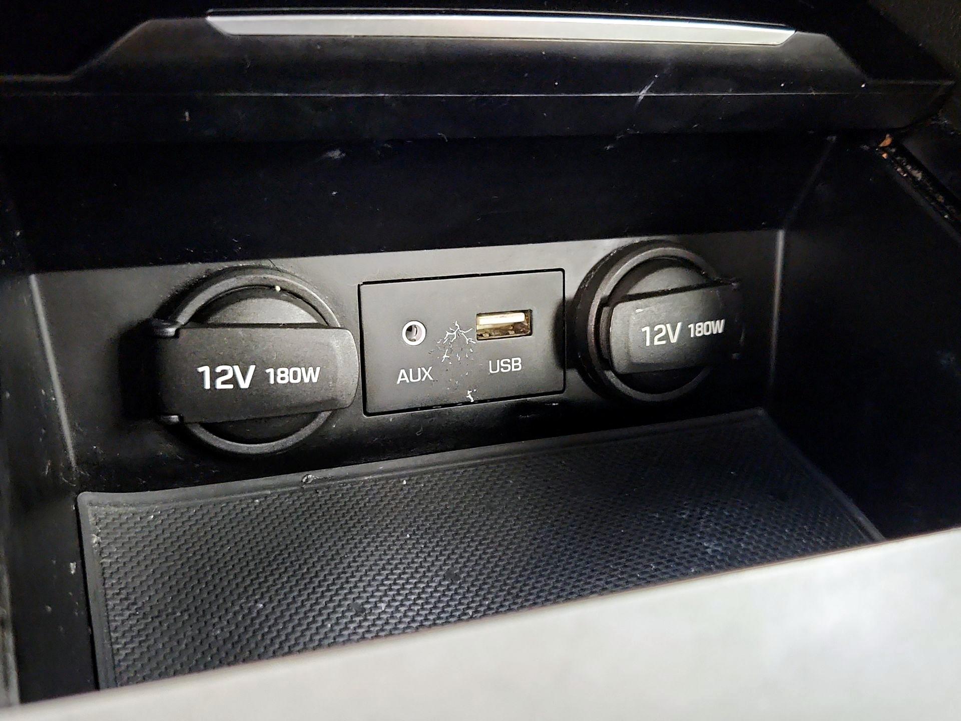 Thumbnail: 2017 Hyundai Elantra - 18