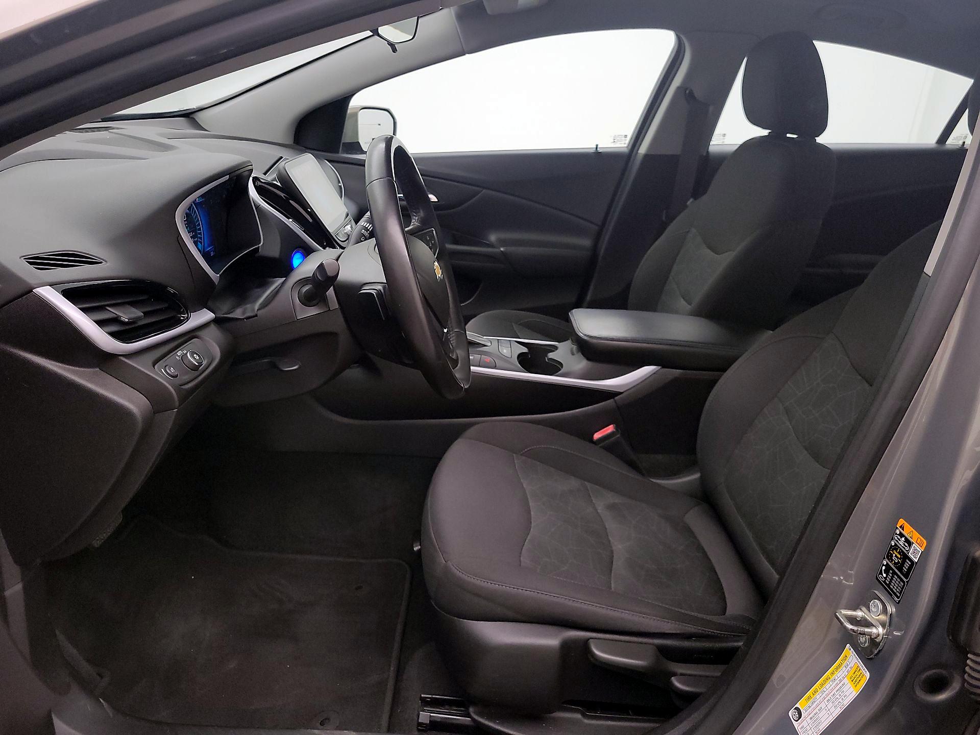 Thumbnail: 2017 Chevrolet Volt - 11