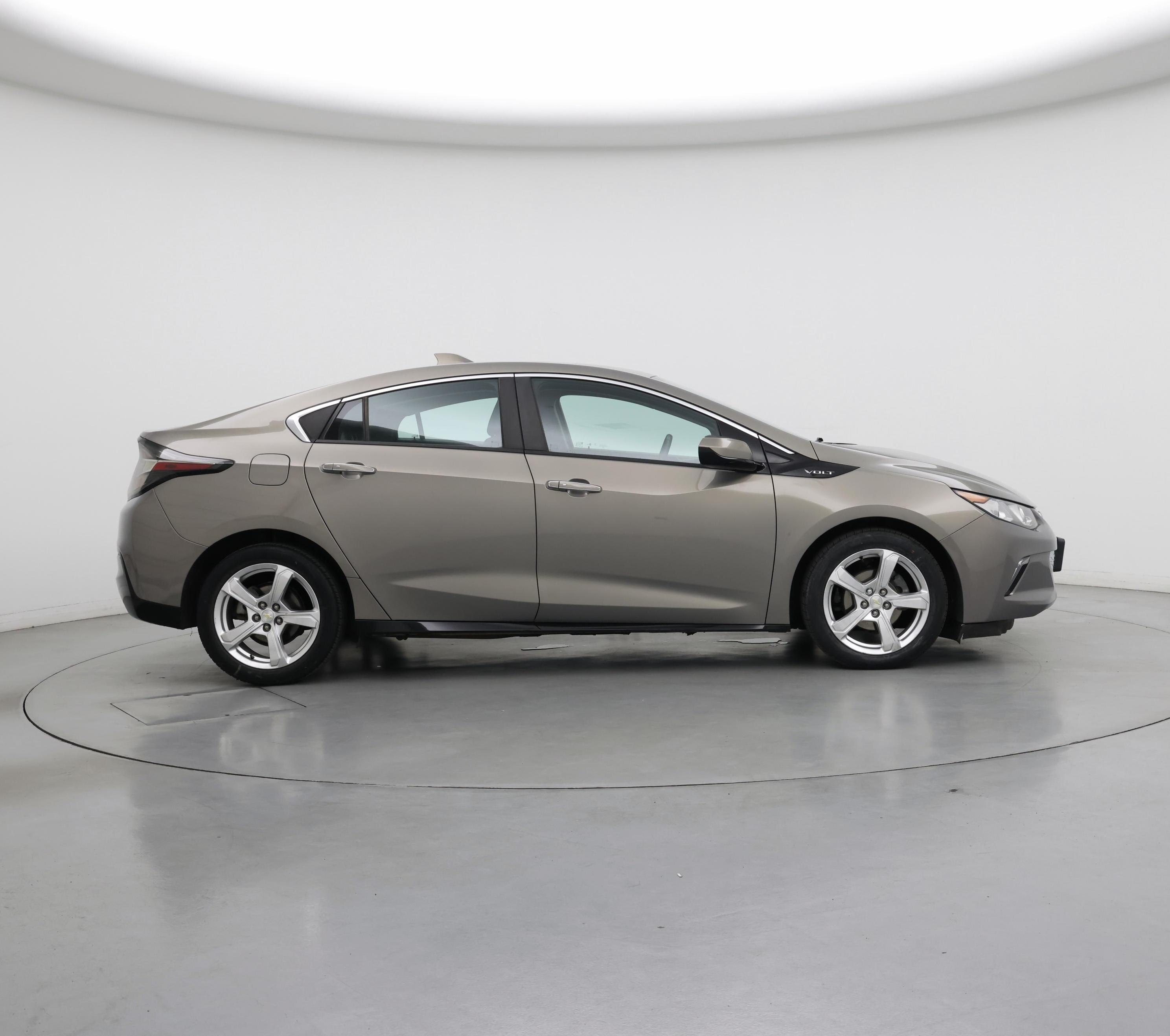Thumbnail: 2017 Chevrolet Volt - 7