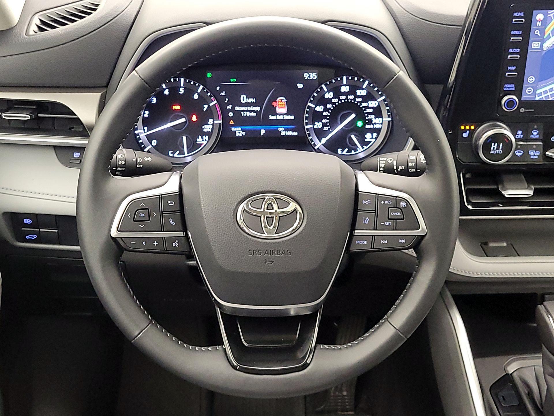 Thumbnail: 2020 Toyota Highlander - 10