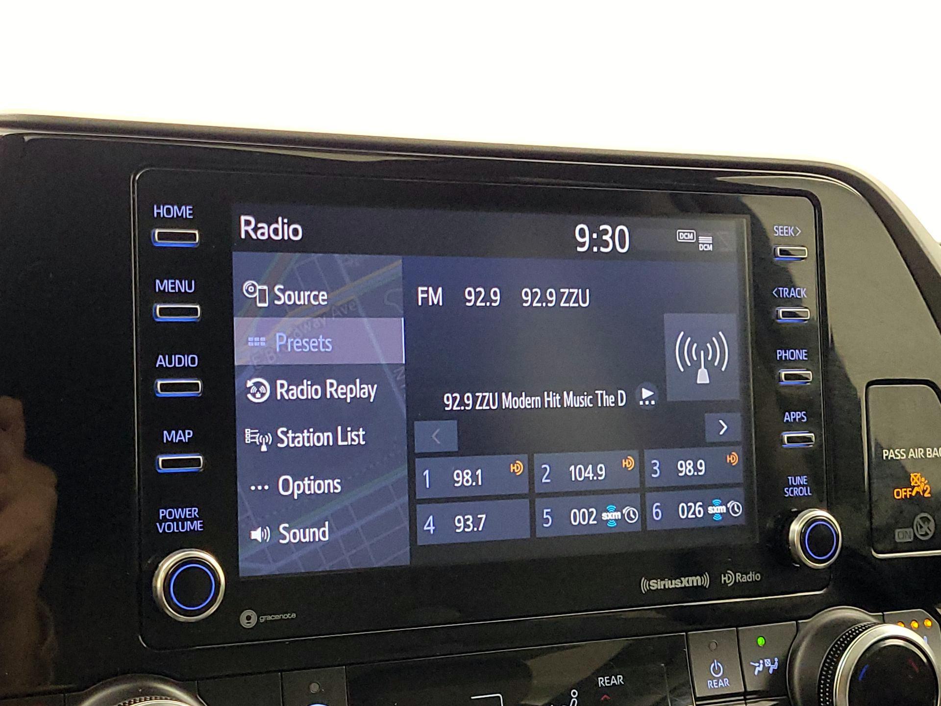 Thumbnail: 2020 Toyota Highlander - 16