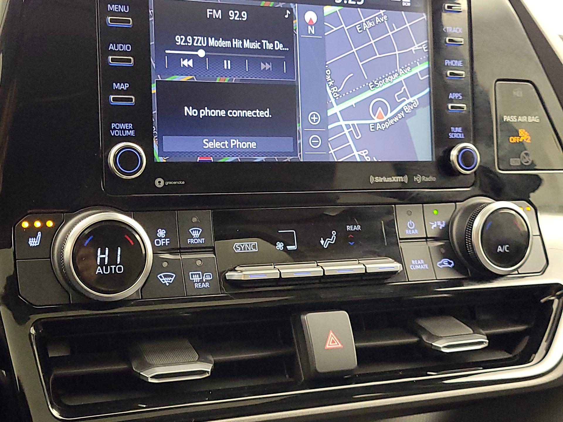 Thumbnail: 2020 Toyota Highlander - 17