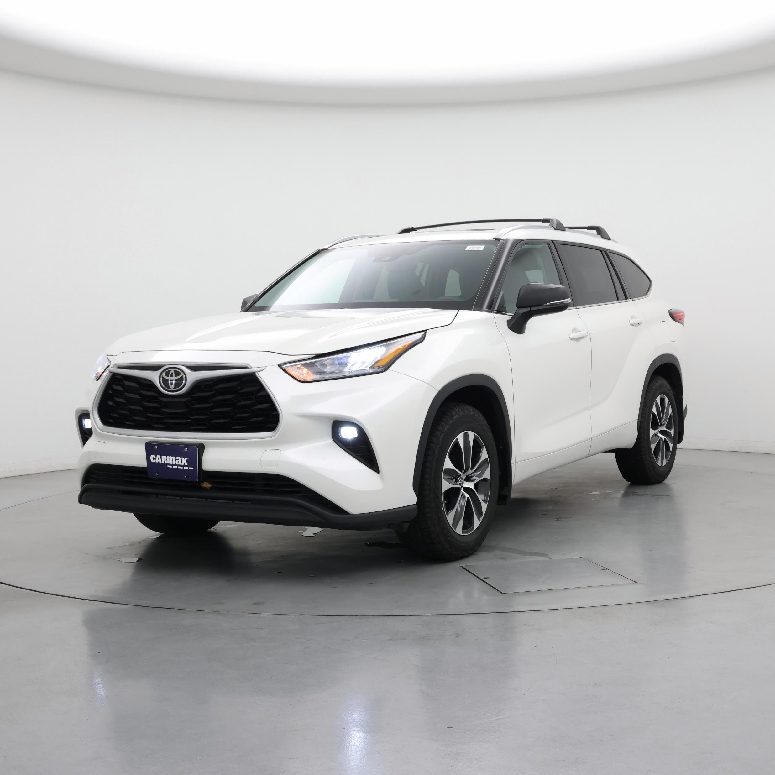 Thumbnail: 2020 Toyota Highlander - 4