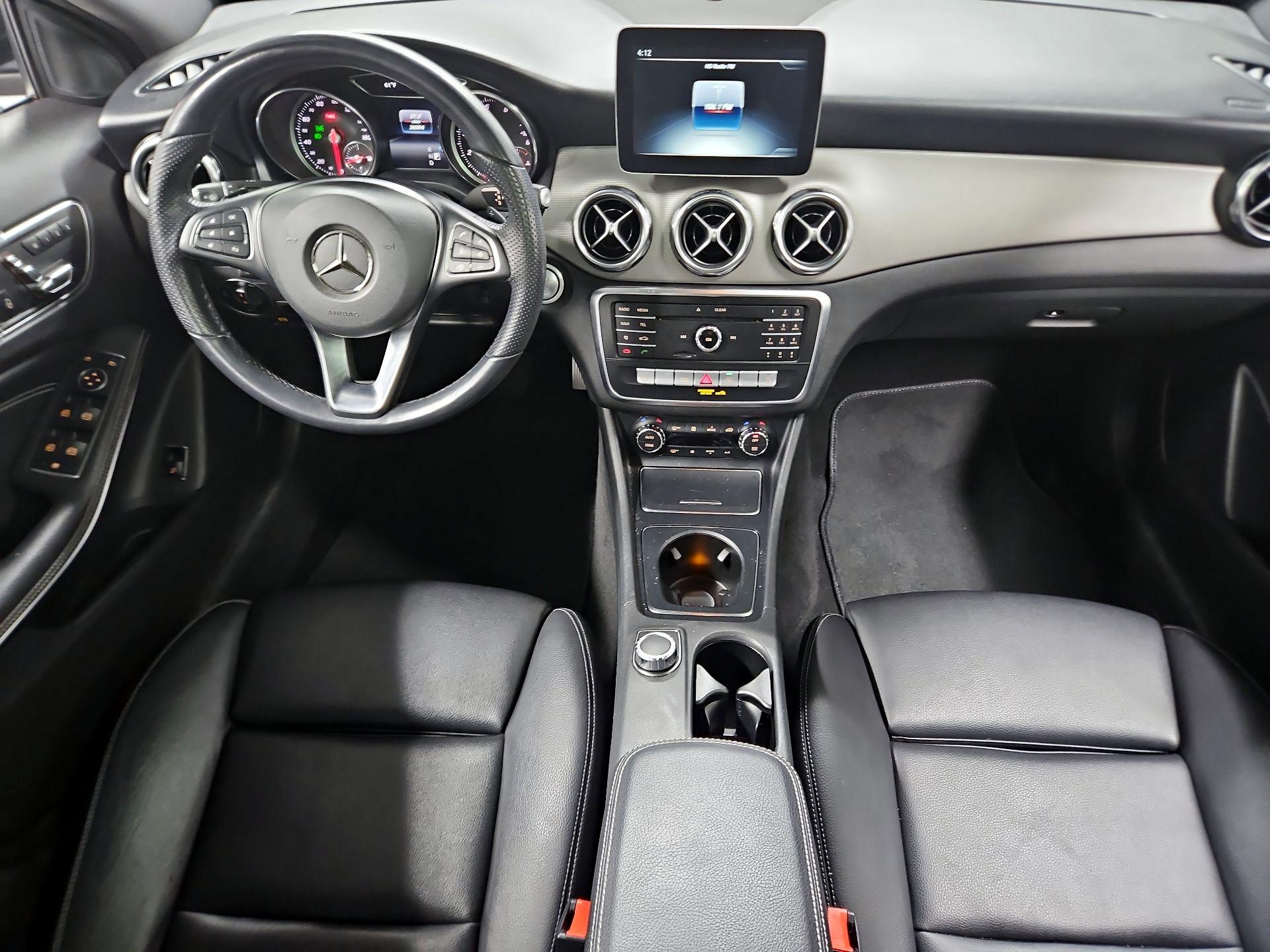 Thumbnail: 2019 Mercedes-Benz GLA - 9