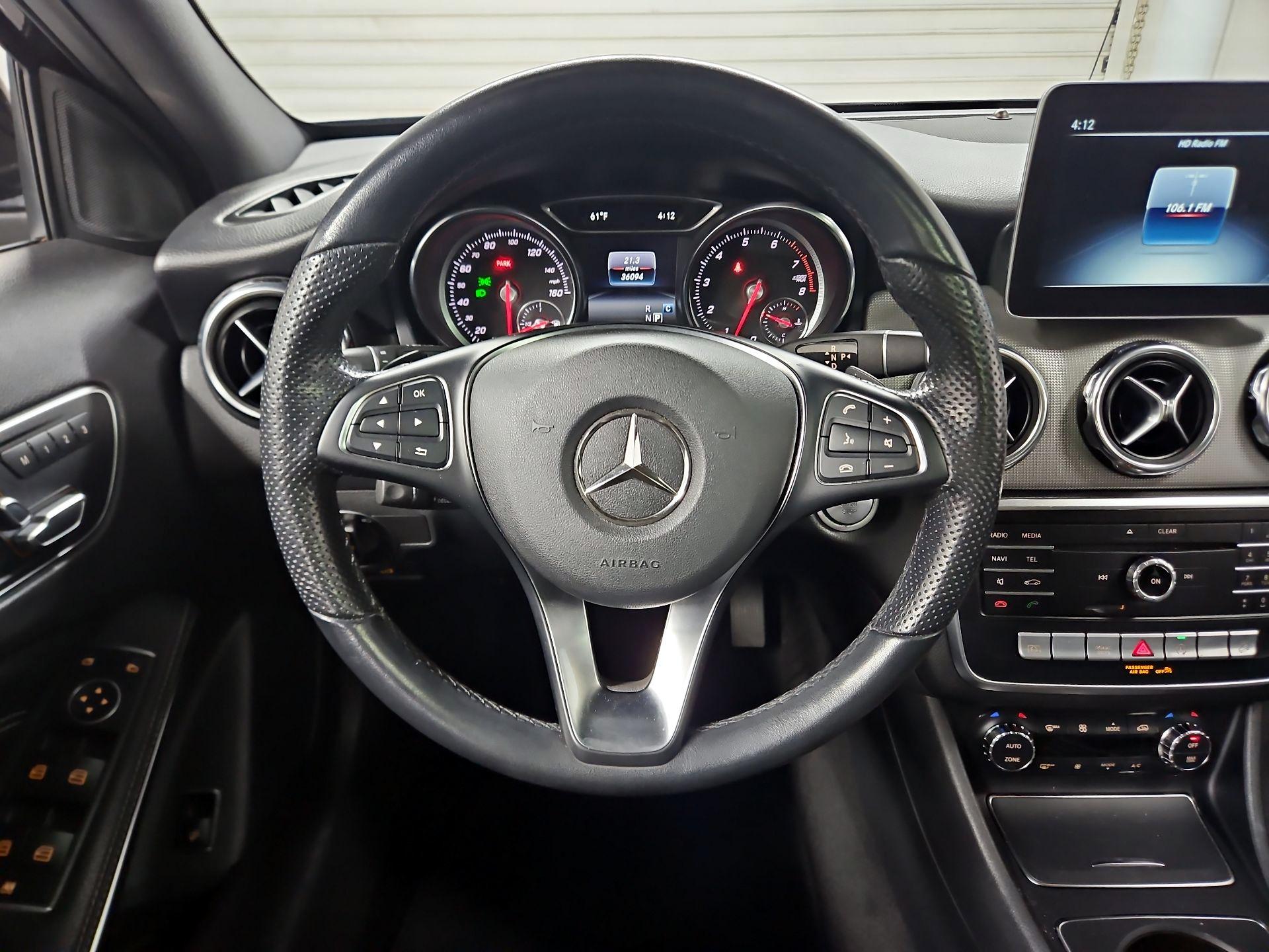 Thumbnail: 2019 Mercedes-Benz GLA - 10