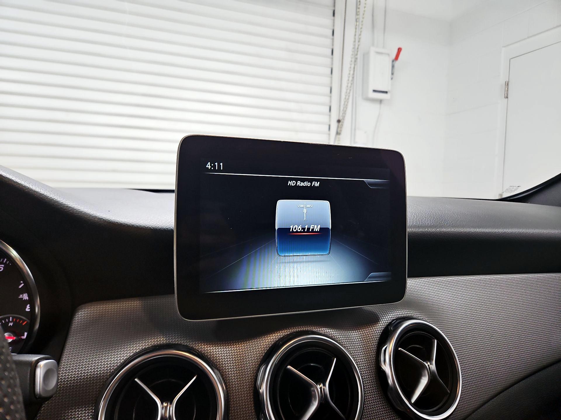 Thumbnail: 2019 Mercedes-Benz GLA - 15