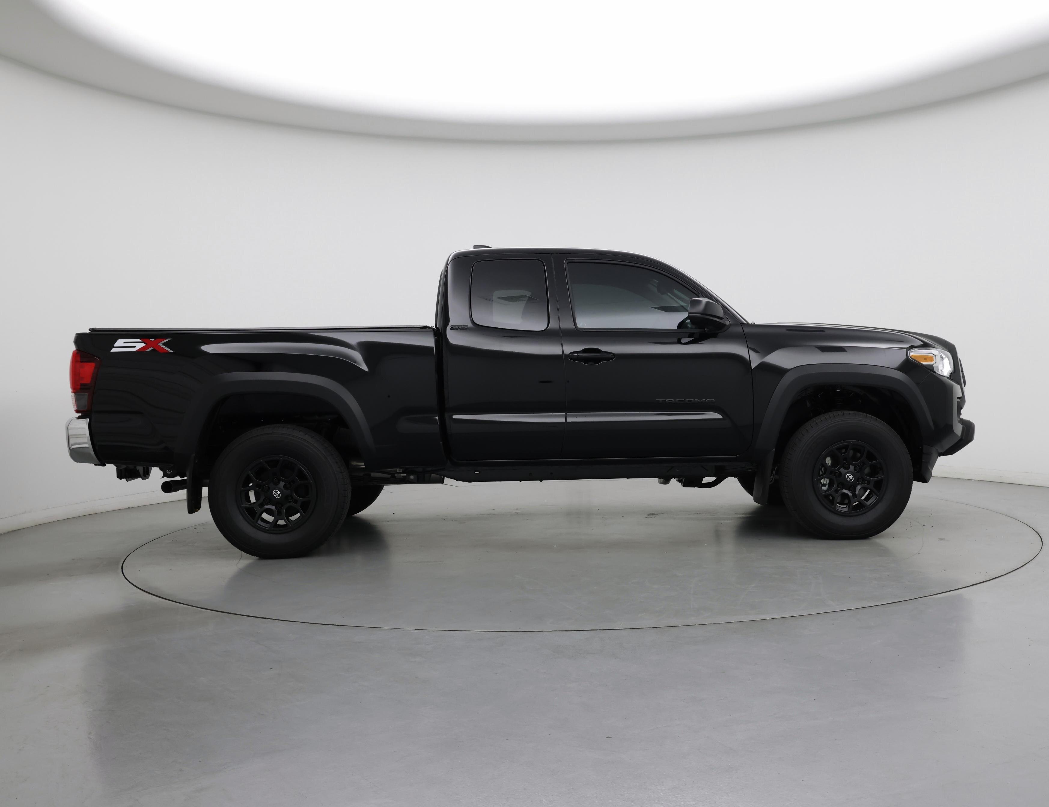 Thumbnail: 2023 Toyota Tacoma - 7