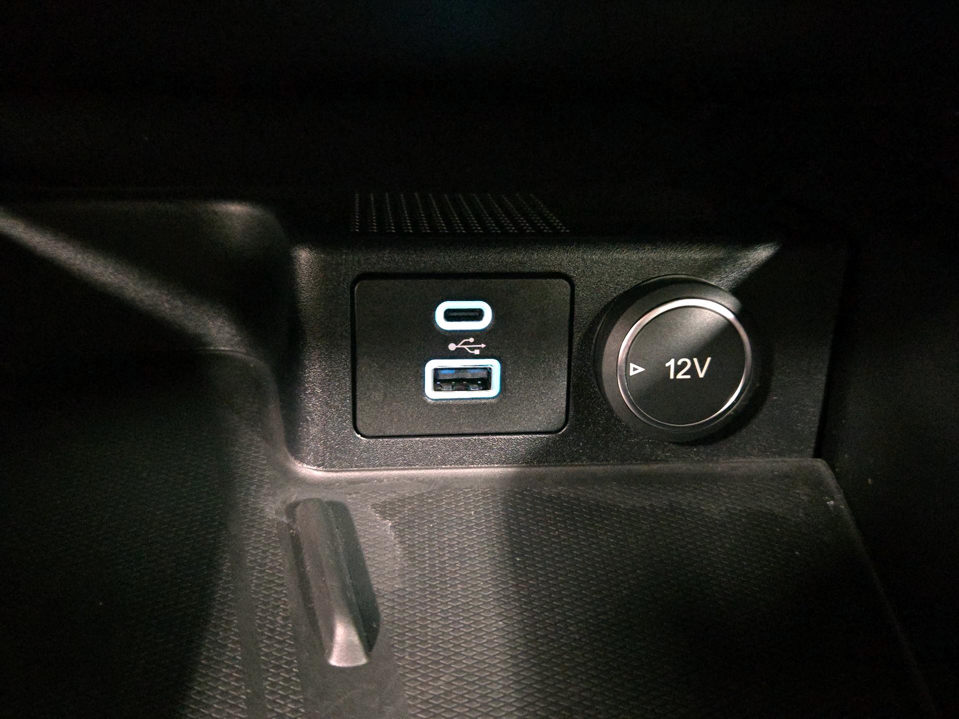 Thumbnail: 2021 Ford Escape - 19