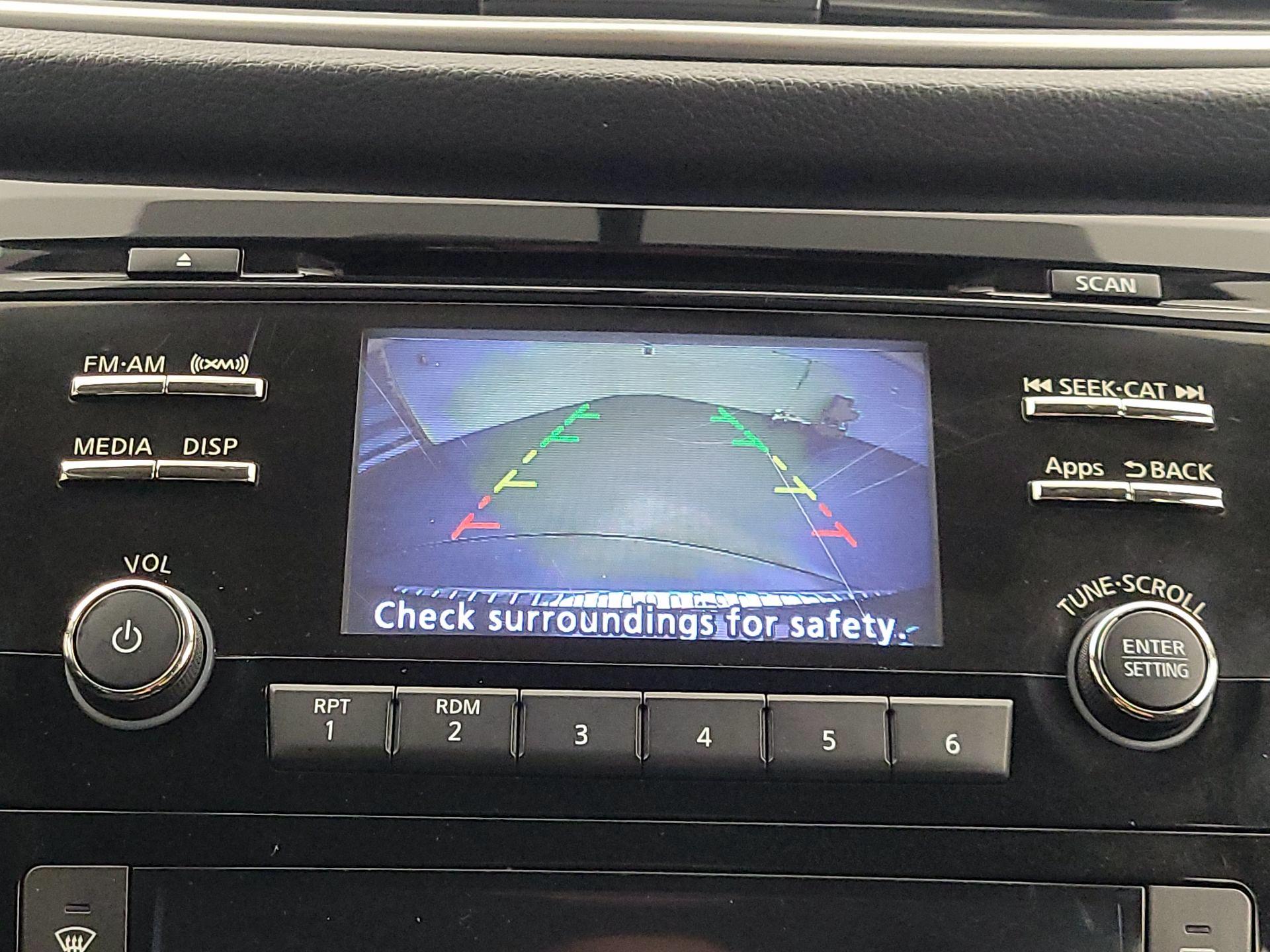 Thumbnail: 2014 Nissan Rogue - 14