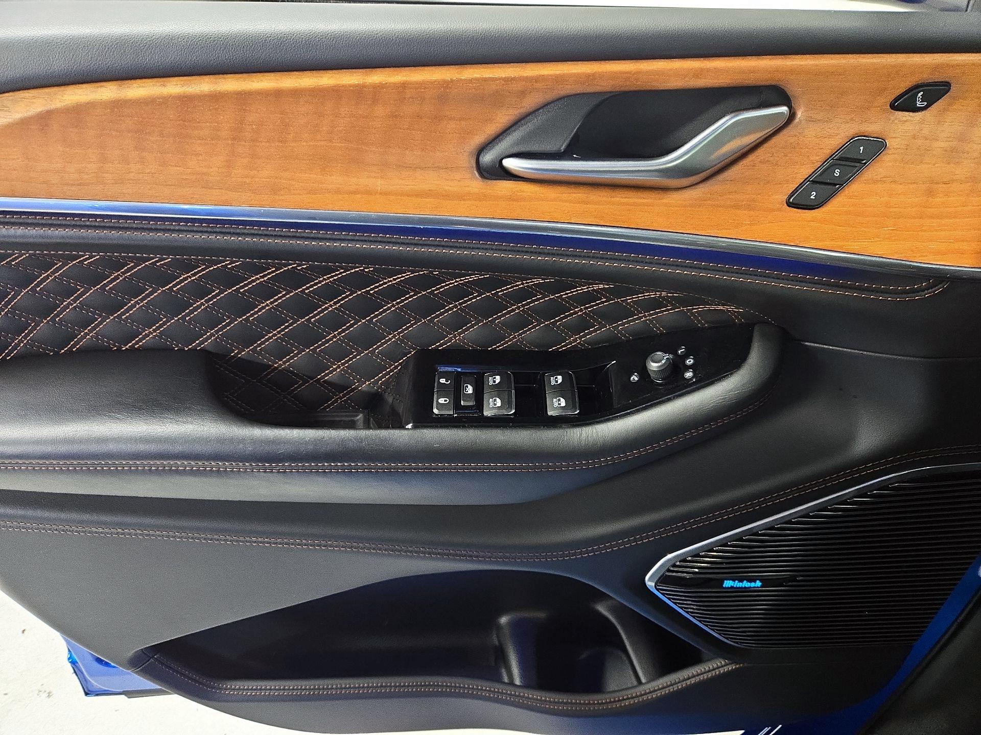 Thumbnail: 2023 Jeep Grand Cherokee - 12