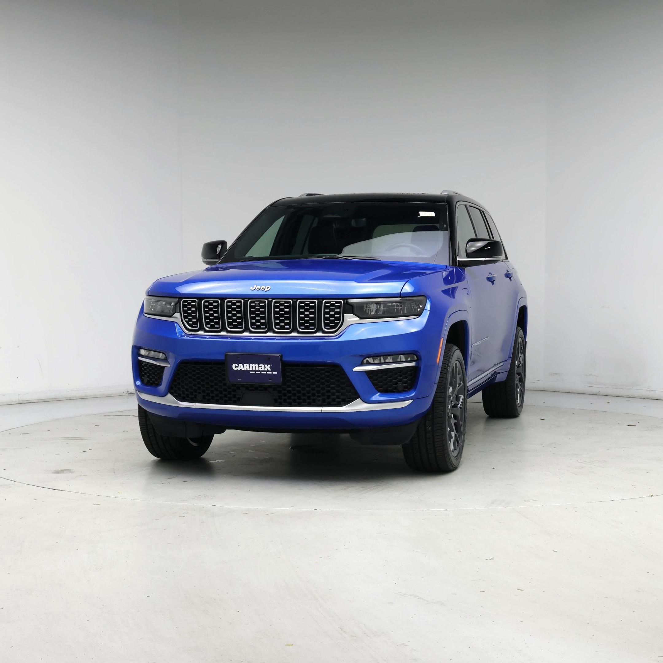 Thumbnail: 2023 Jeep Grand Cherokee - 4