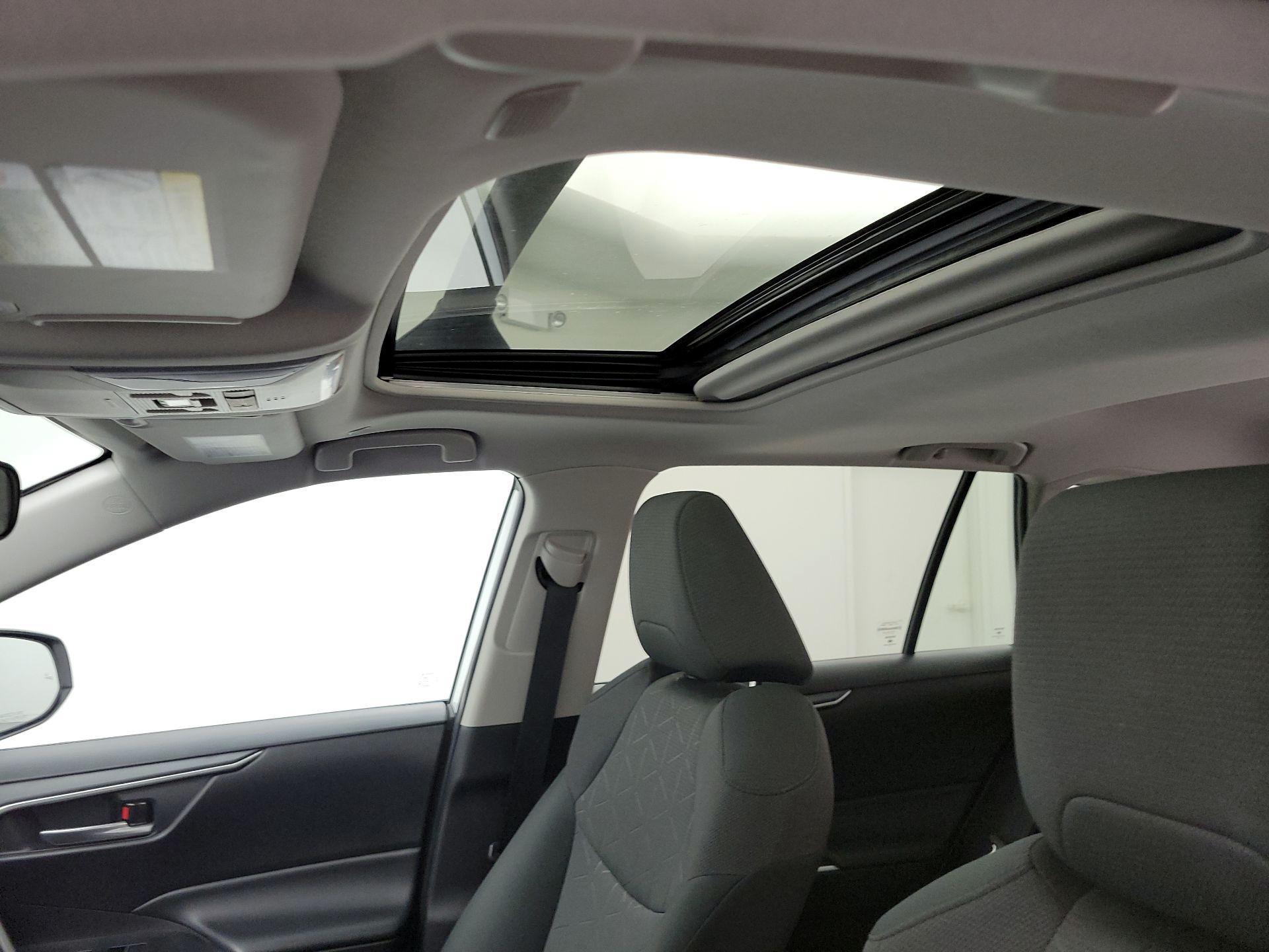 Thumbnail: 2023 Toyota RAV4 - 19