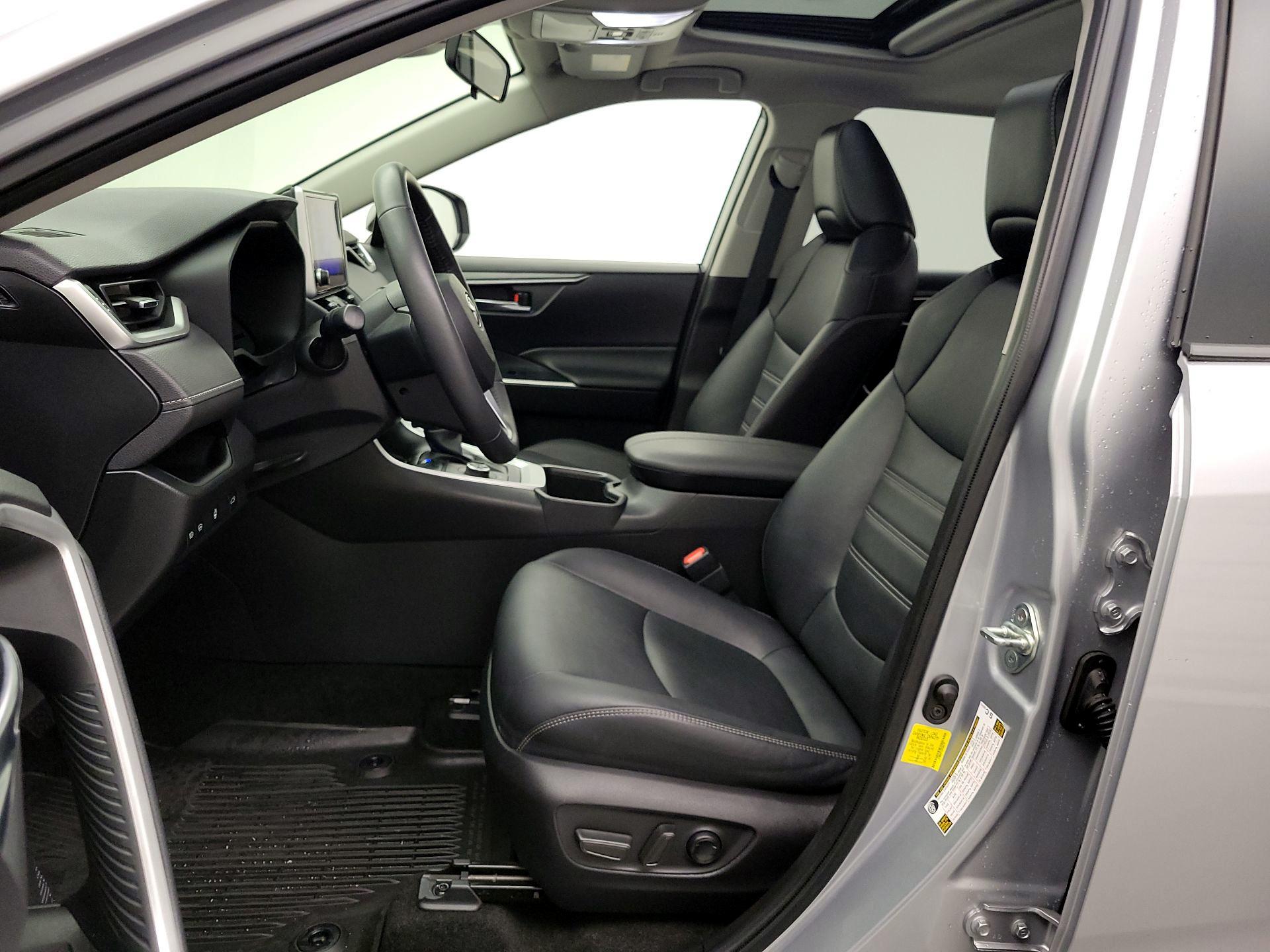 Thumbnail: 2023 Toyota RAV4 - 11