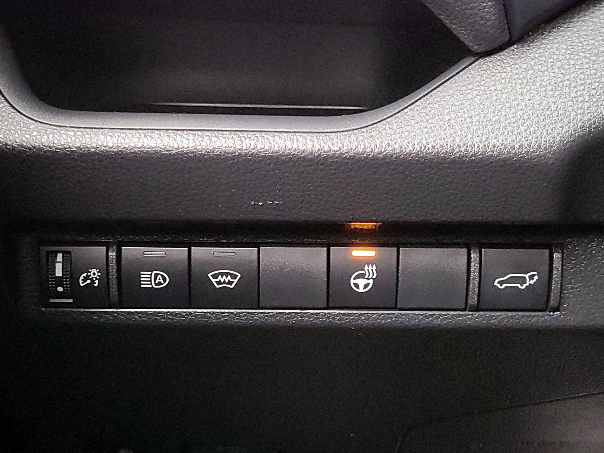 Thumbnail: 2023 Toyota RAV4 - 13