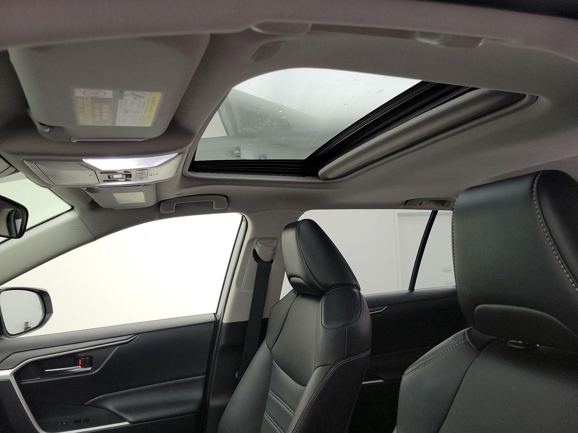 Thumbnail: 2023 Toyota RAV4 - 19