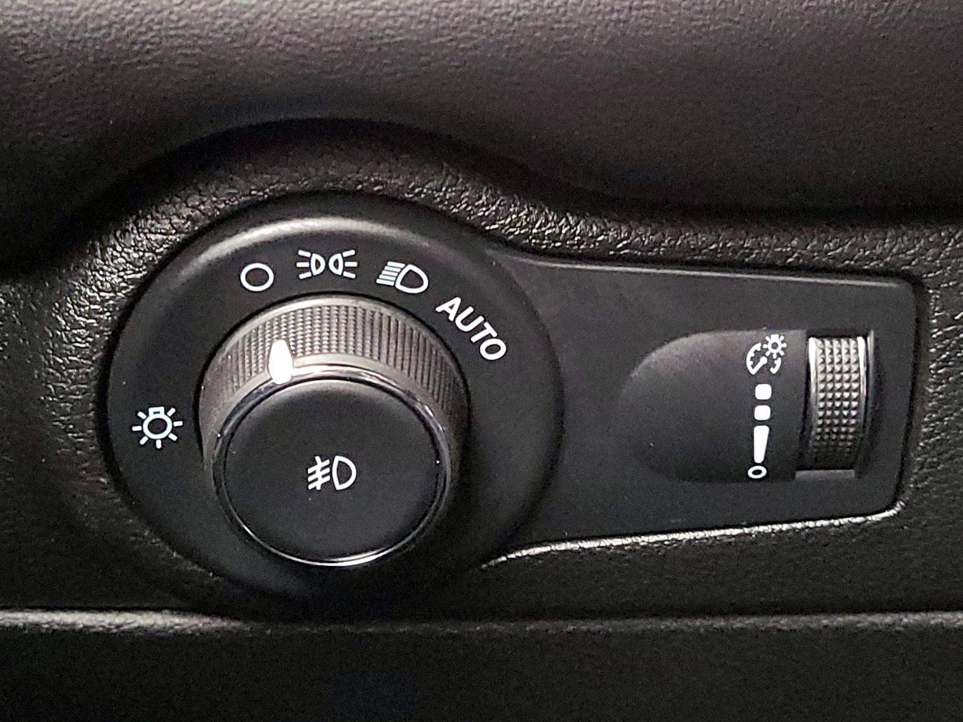 Thumbnail: 2023 Dodge Durango - 13