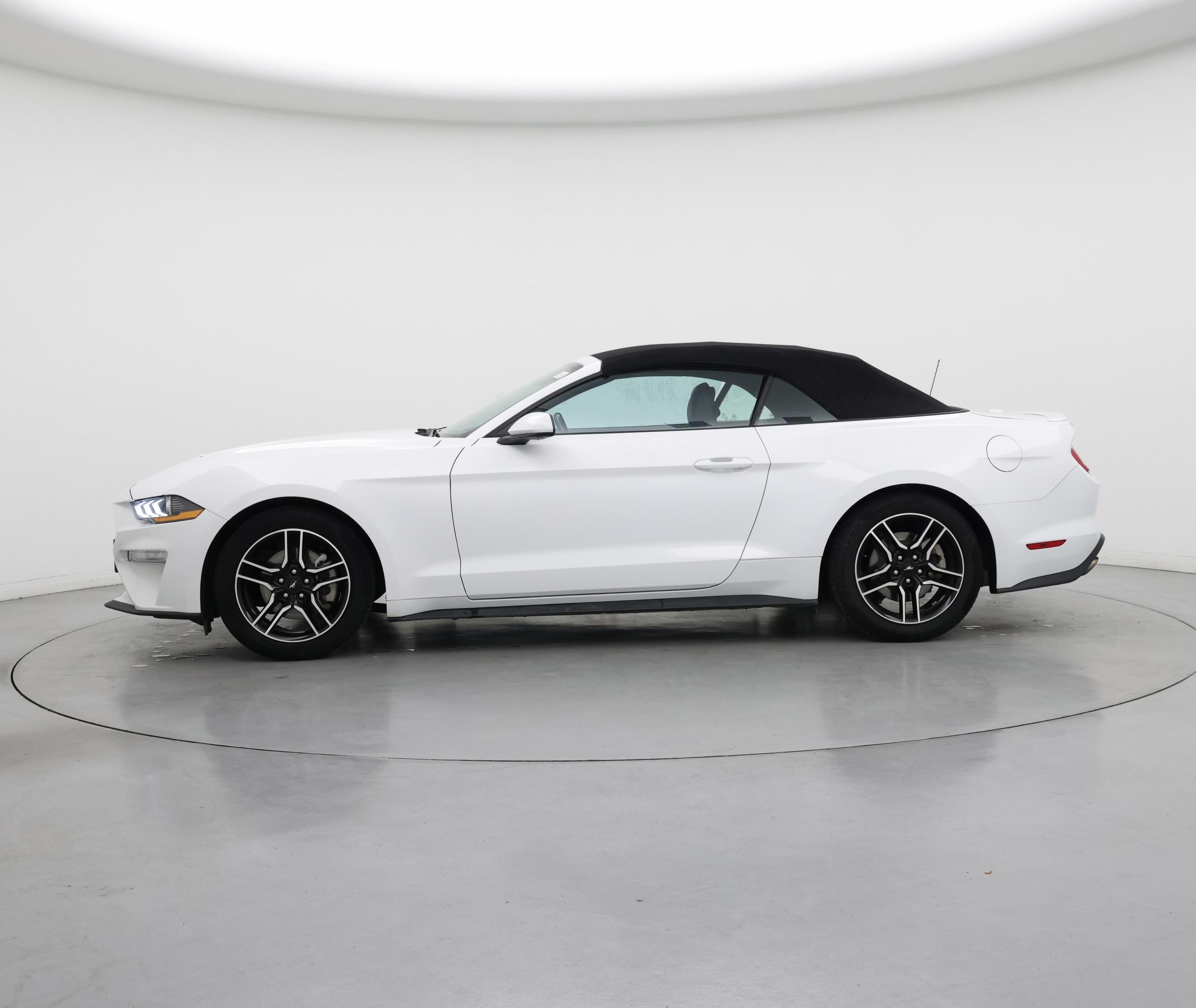 Thumbnail: 2023 Ford Mustang - 3