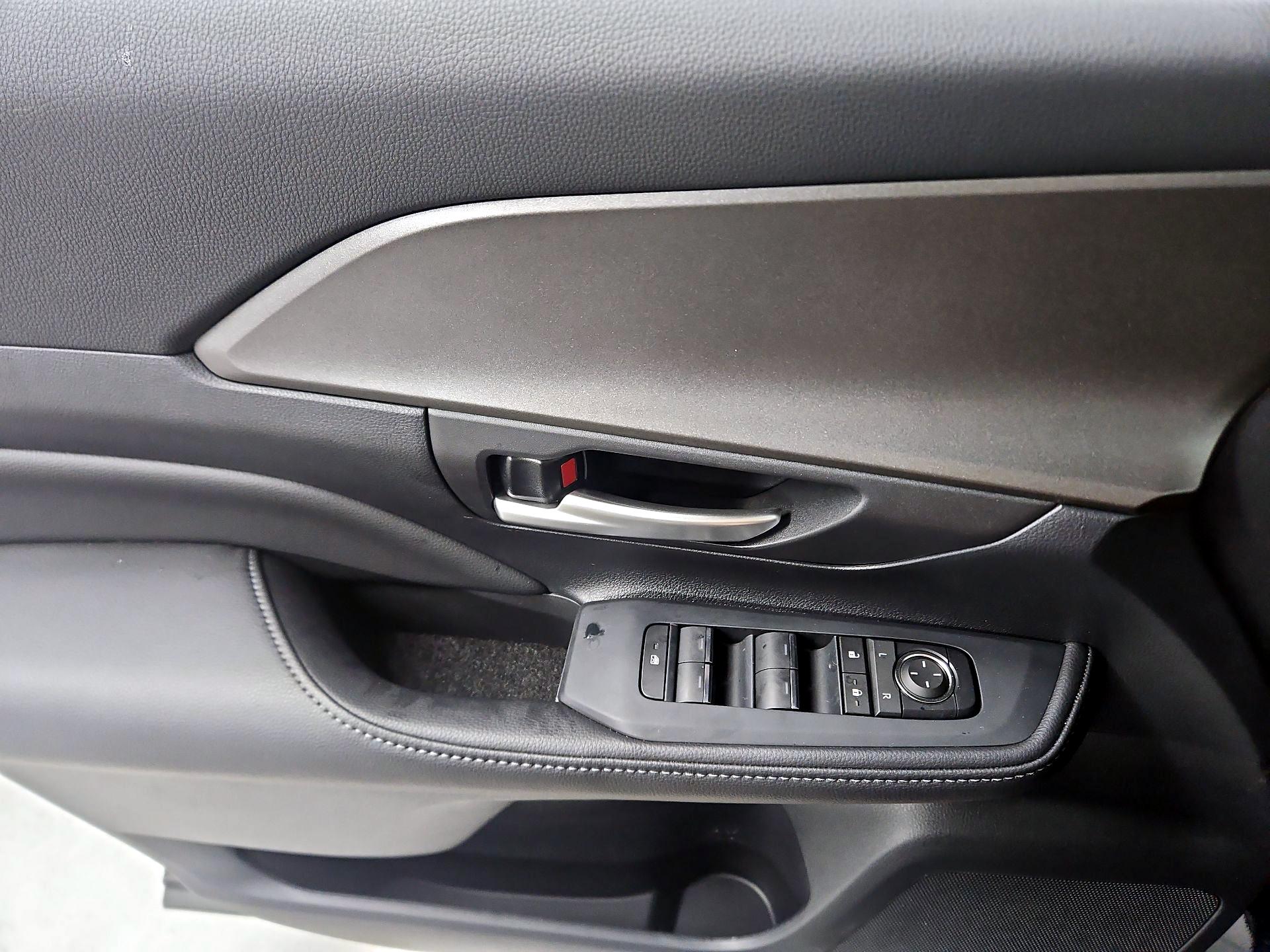 Thumbnail: 2025 Toyota Grand Highlander - 12