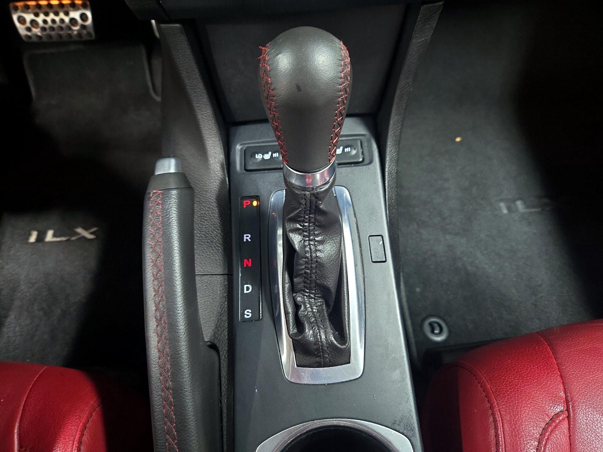 Thumbnail: 2022 Acura ILX - 17