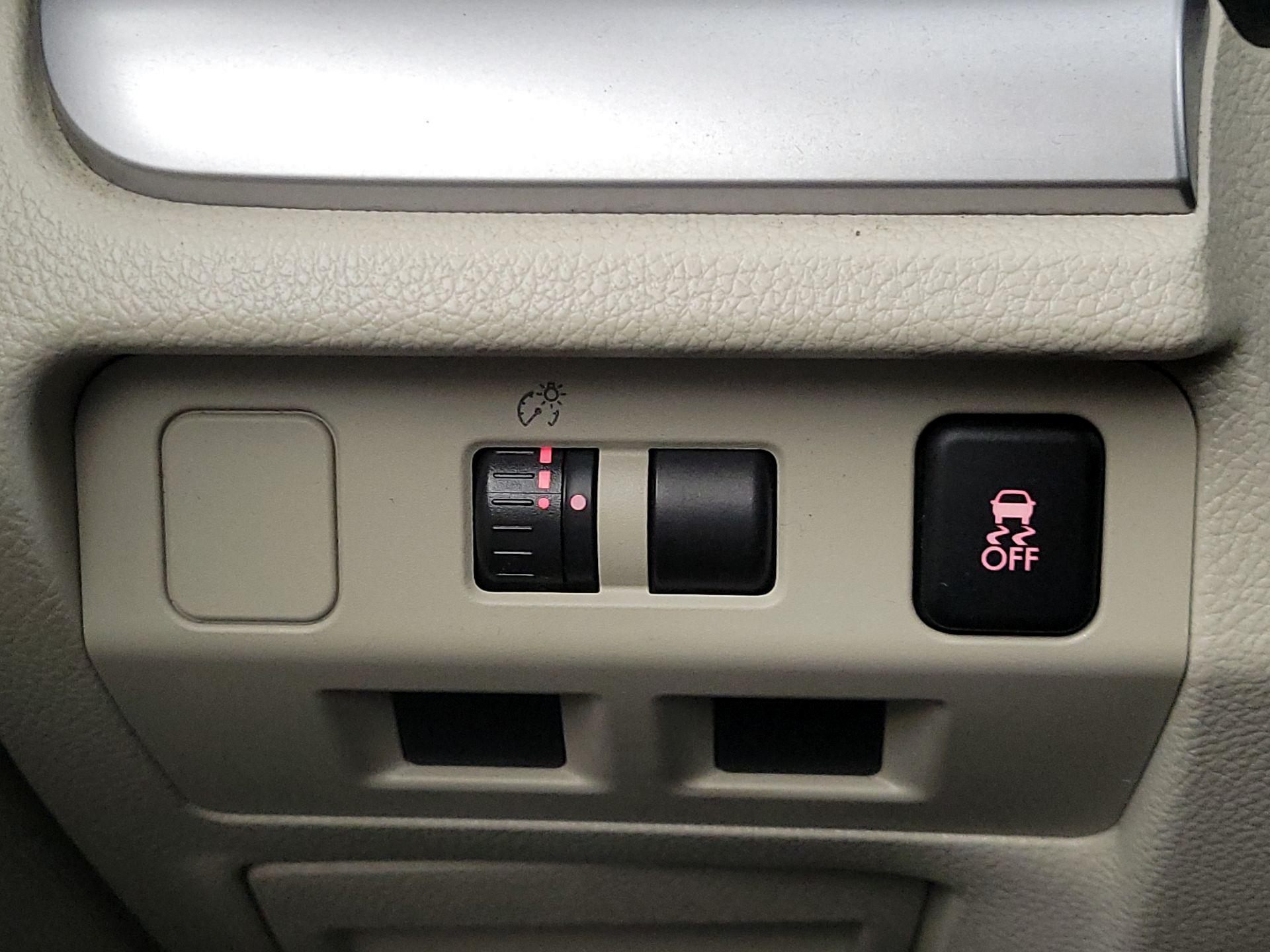 Thumbnail: 2014 Subaru Impreza - 13