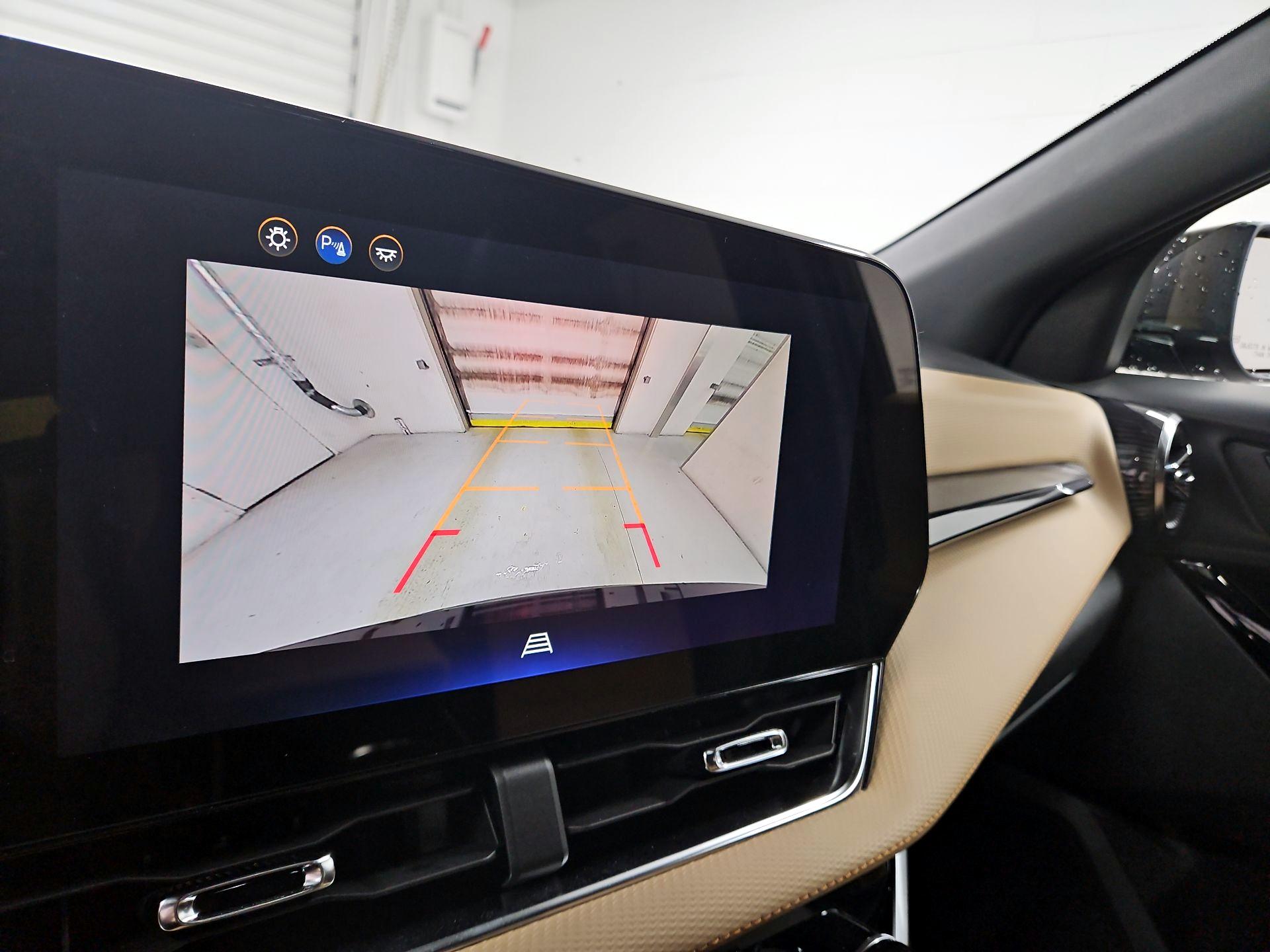 Thumbnail: 2025 Chevrolet Equinox - 15