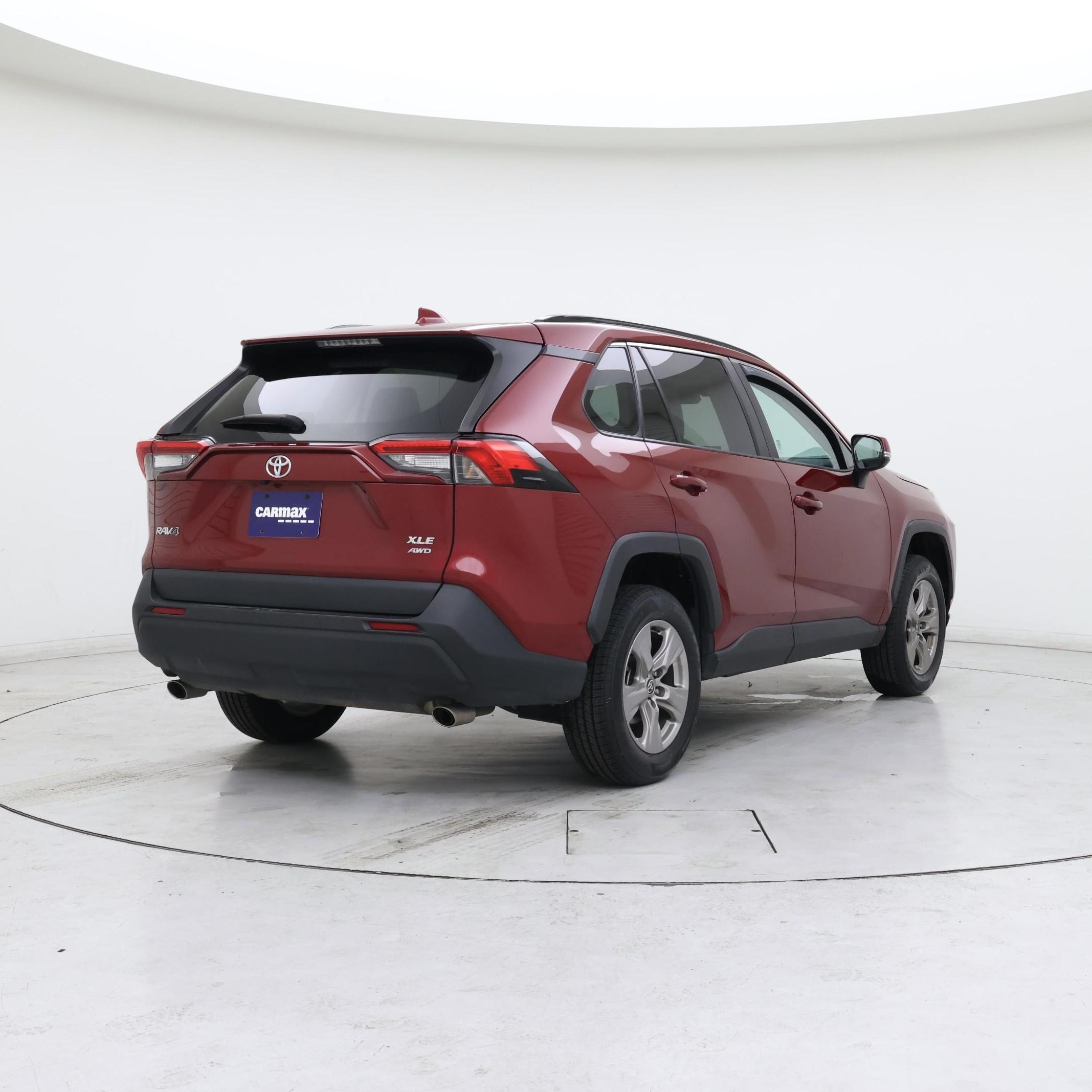 Thumbnail: 2022 Toyota RAV4 - 8