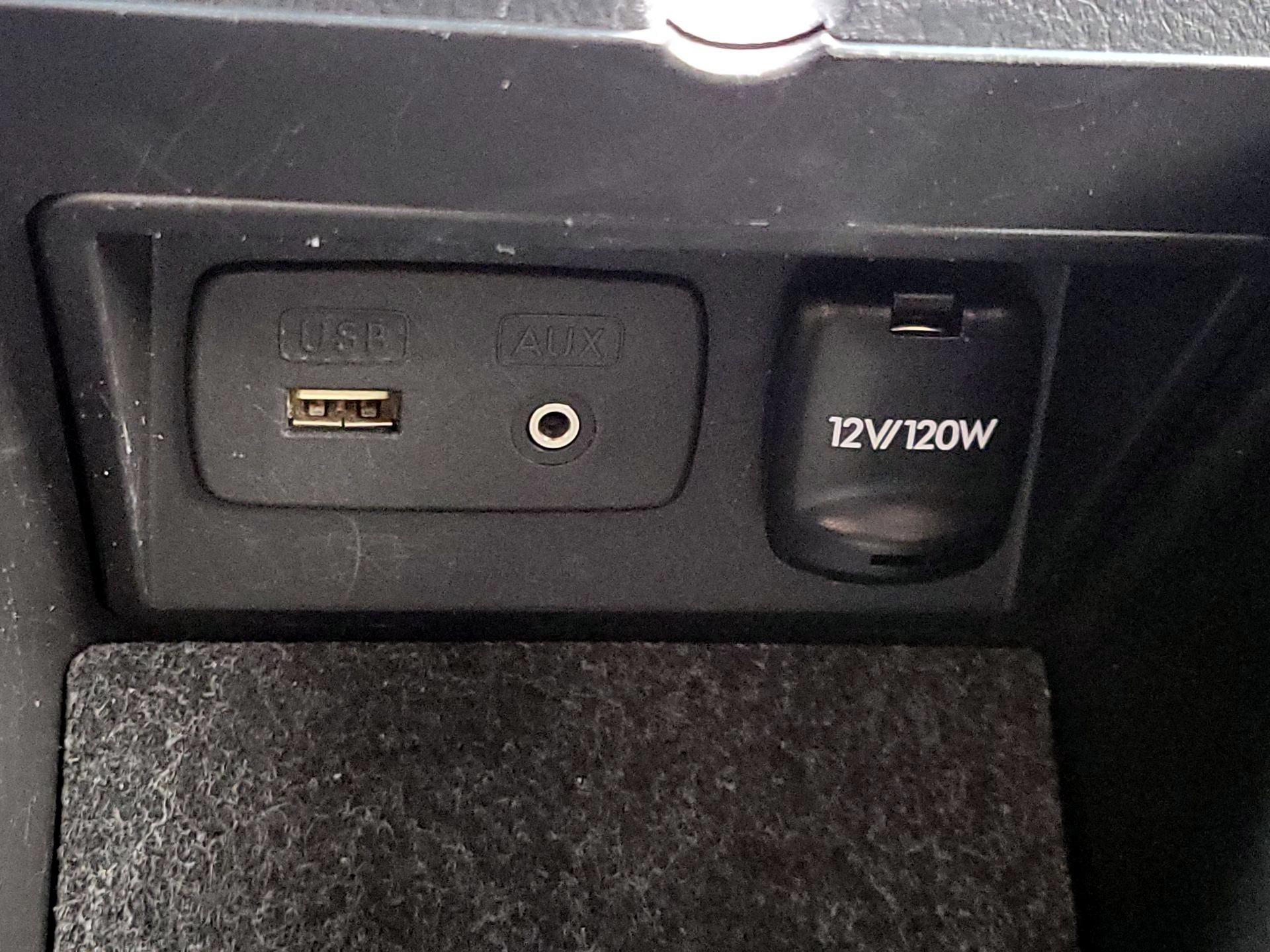 Thumbnail: 2014 Subaru Outback - 17