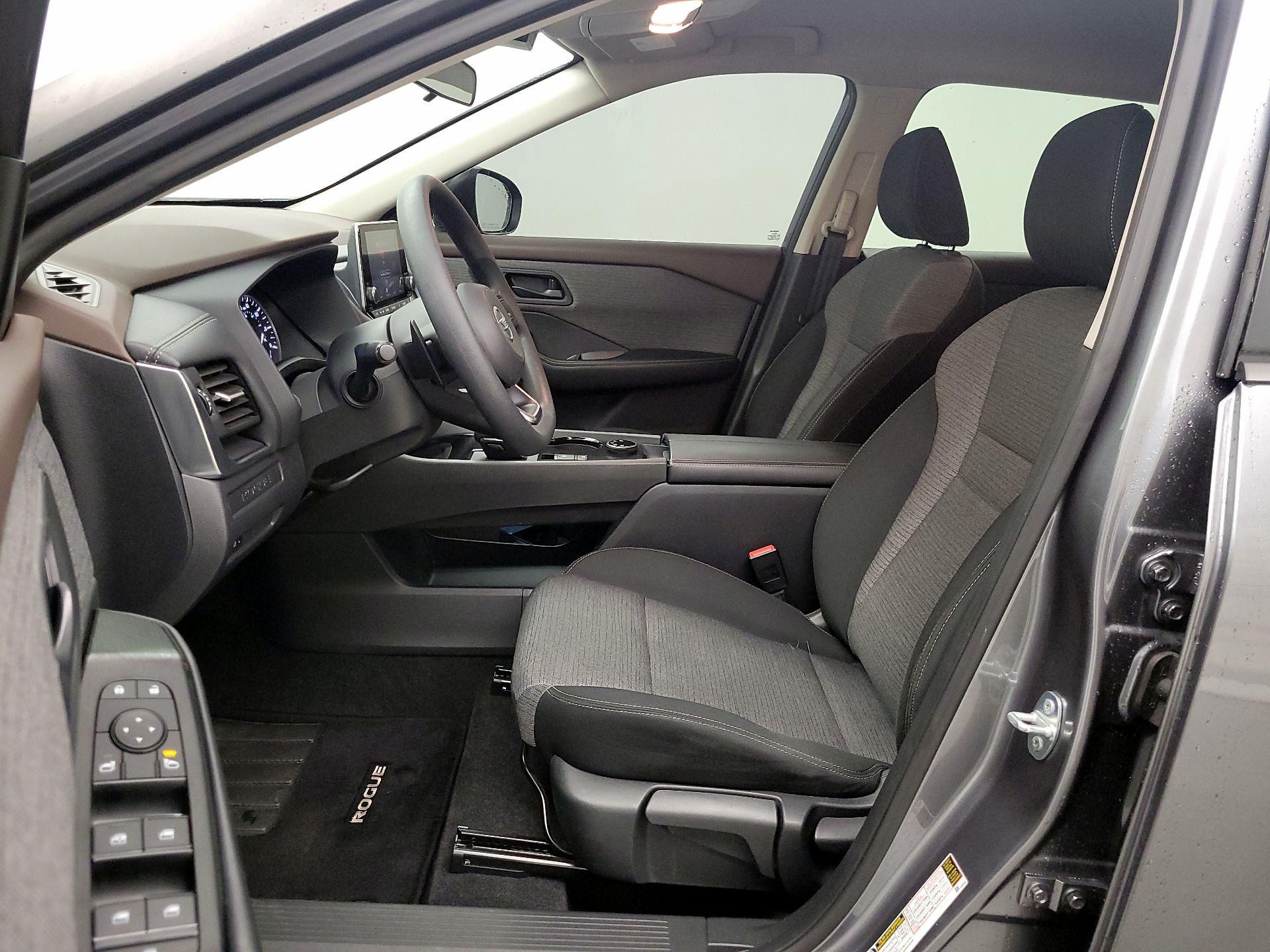 Thumbnail: 2021 Nissan Rogue - 11