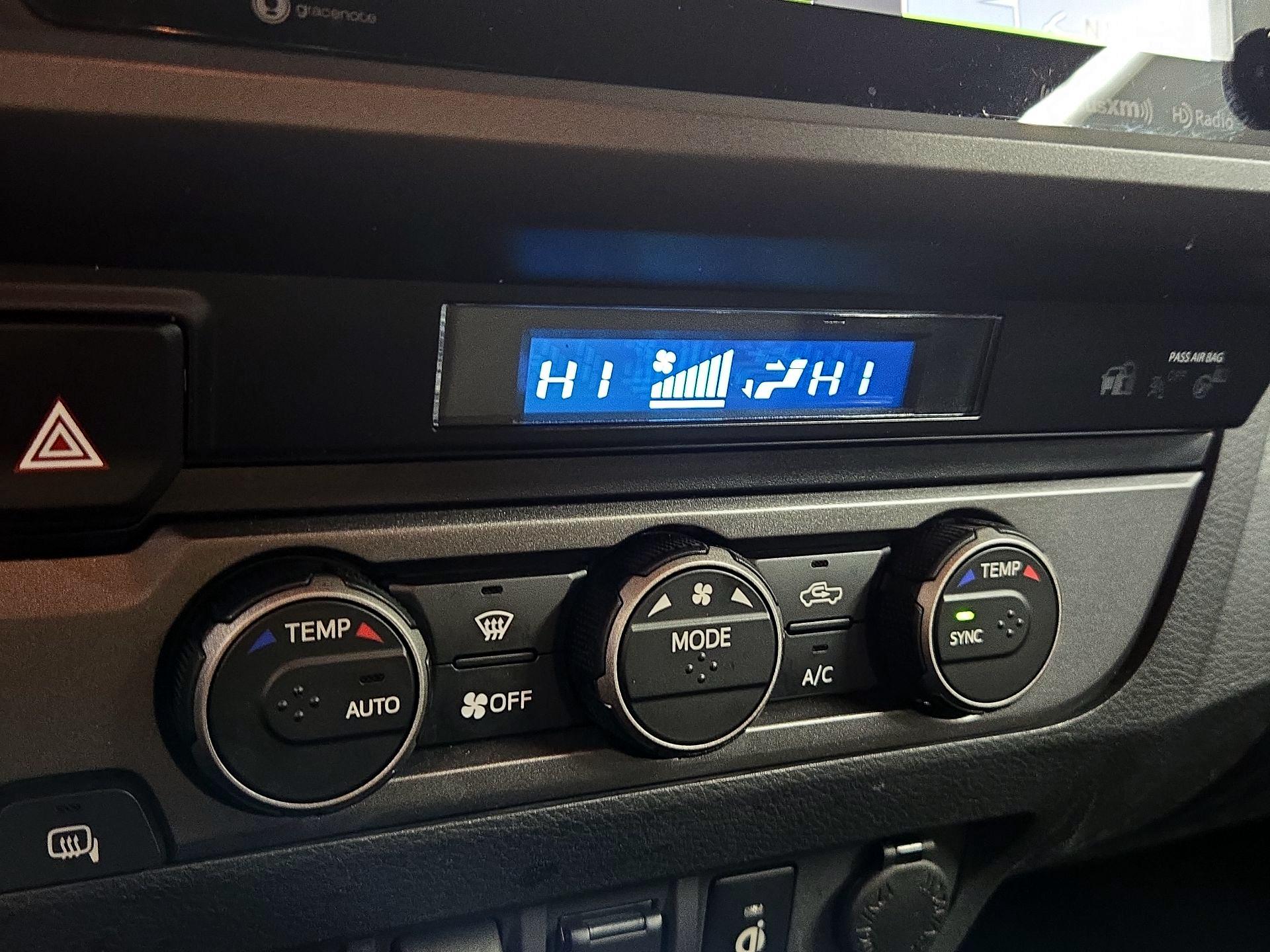 Thumbnail: 2022 Toyota Tacoma - 17