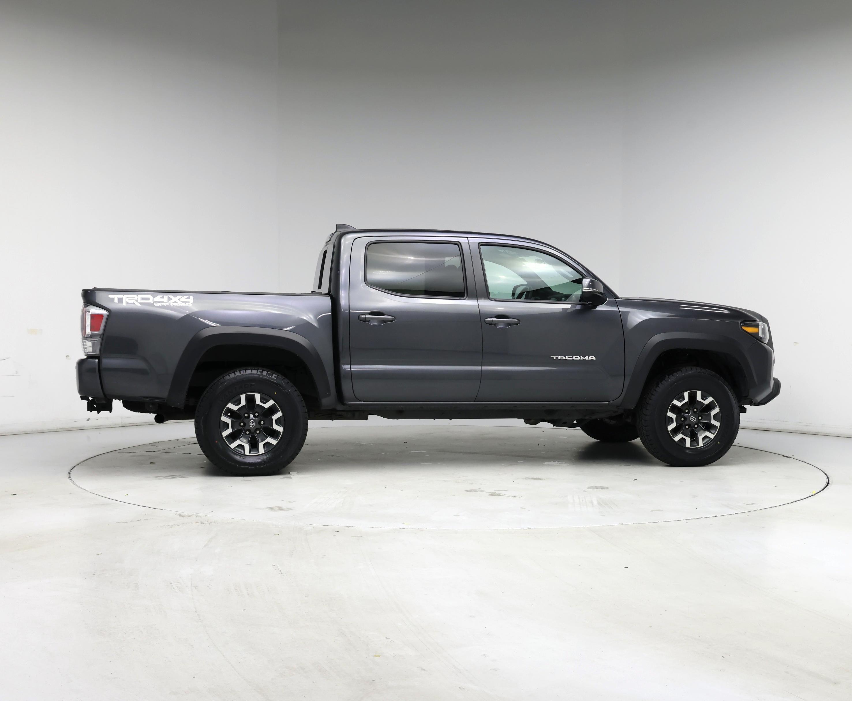 Thumbnail: 2022 Toyota Tacoma - 7