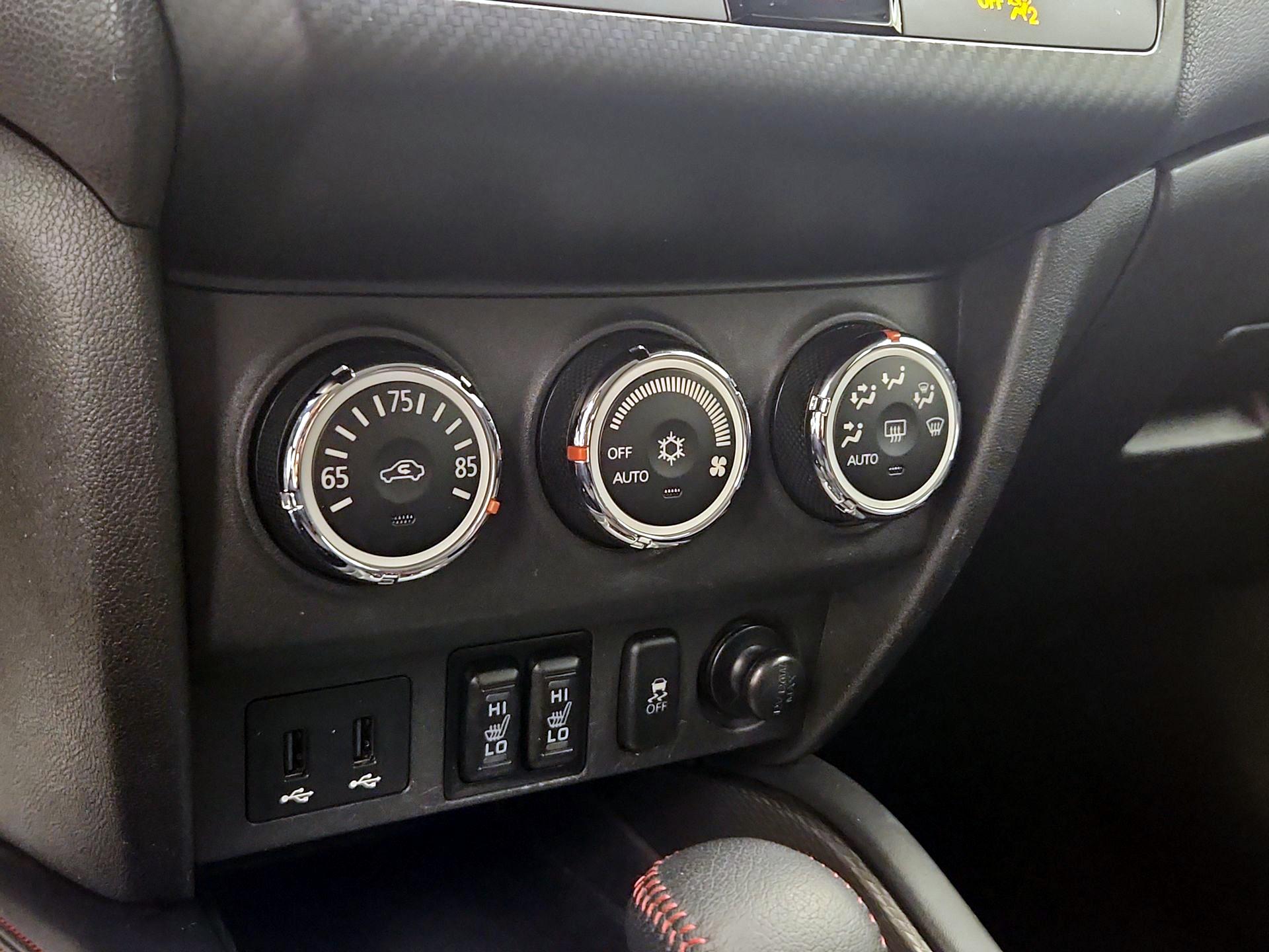 Thumbnail: 2019 Mitsubishi Outlander Sport - 15