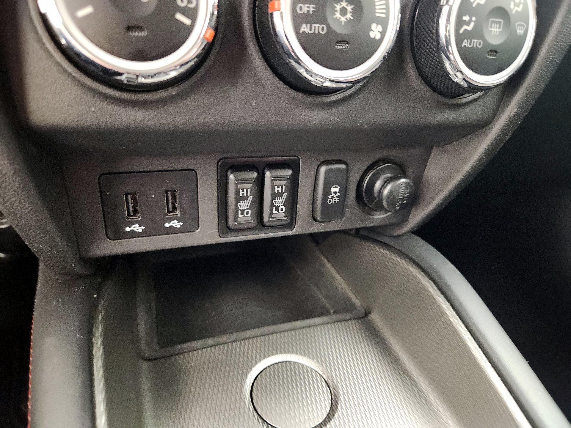 Thumbnail: 2019 Mitsubishi Outlander Sport - 17