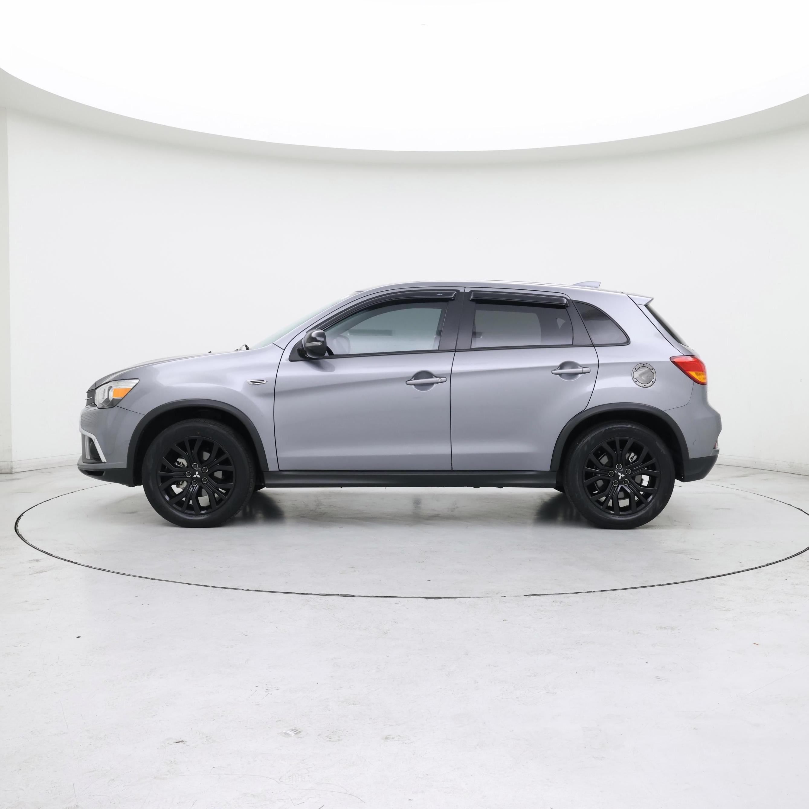 Thumbnail: 2019 Mitsubishi Outlander Sport - 3