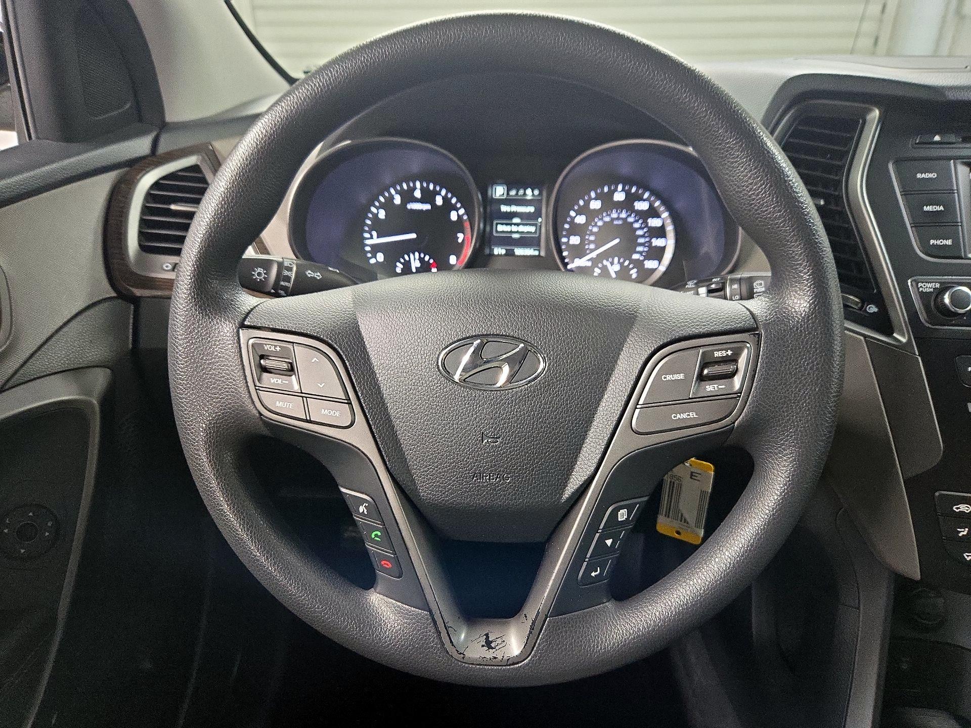 Thumbnail: 2017 Hyundai Santa Fe - 10