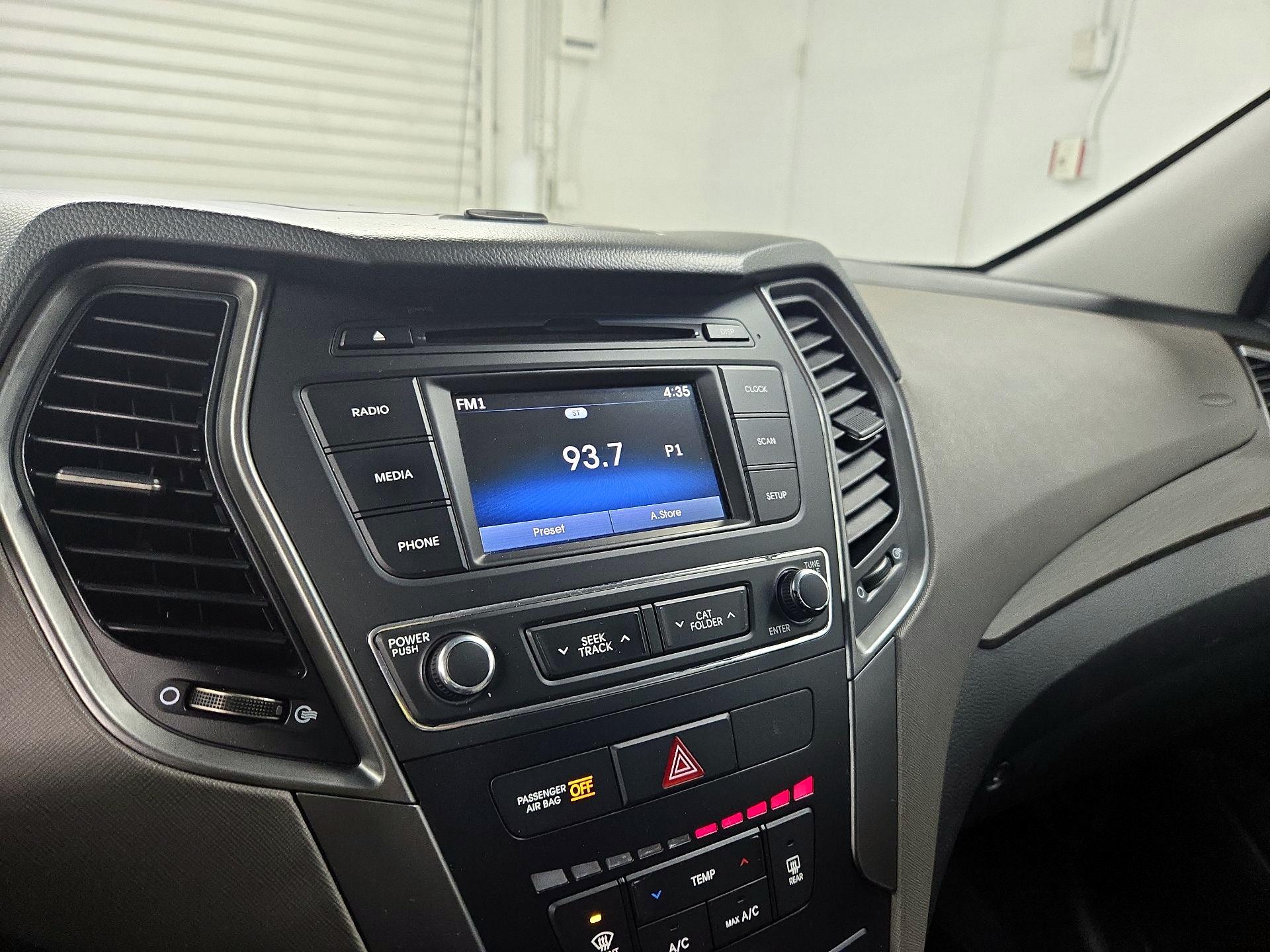 Thumbnail: 2017 Hyundai Santa Fe - 15