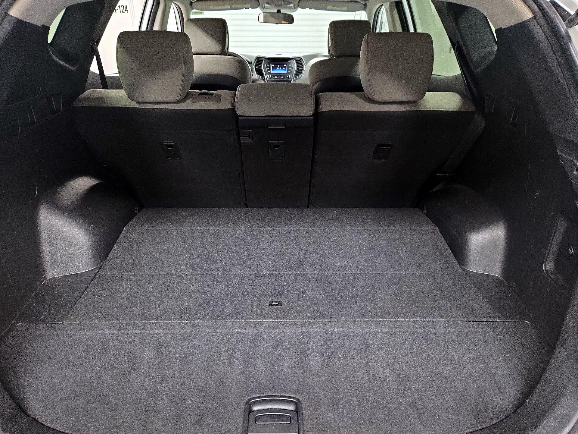 Thumbnail: 2017 Hyundai Santa Fe - 20