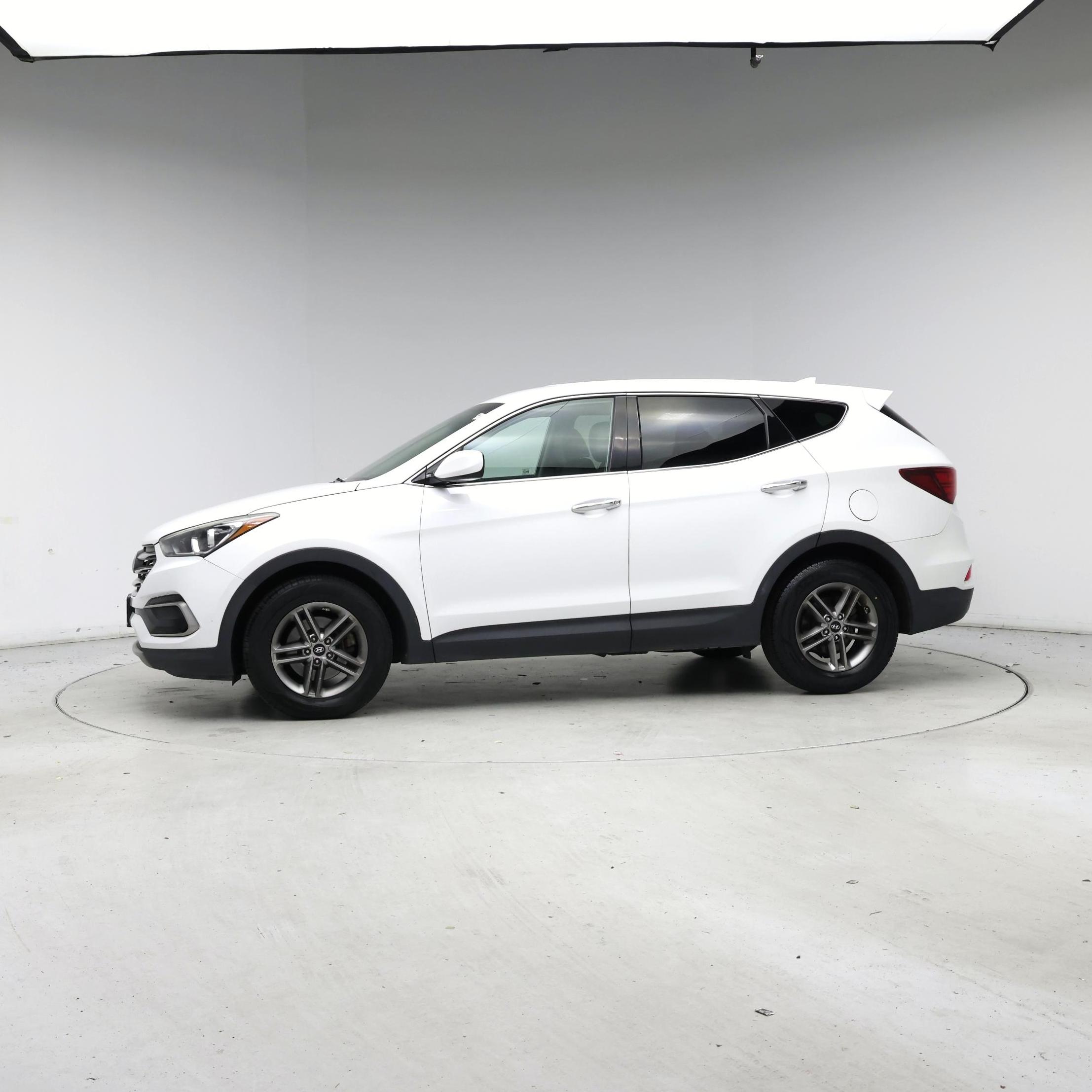 Thumbnail: 2017 Hyundai Santa Fe - 3