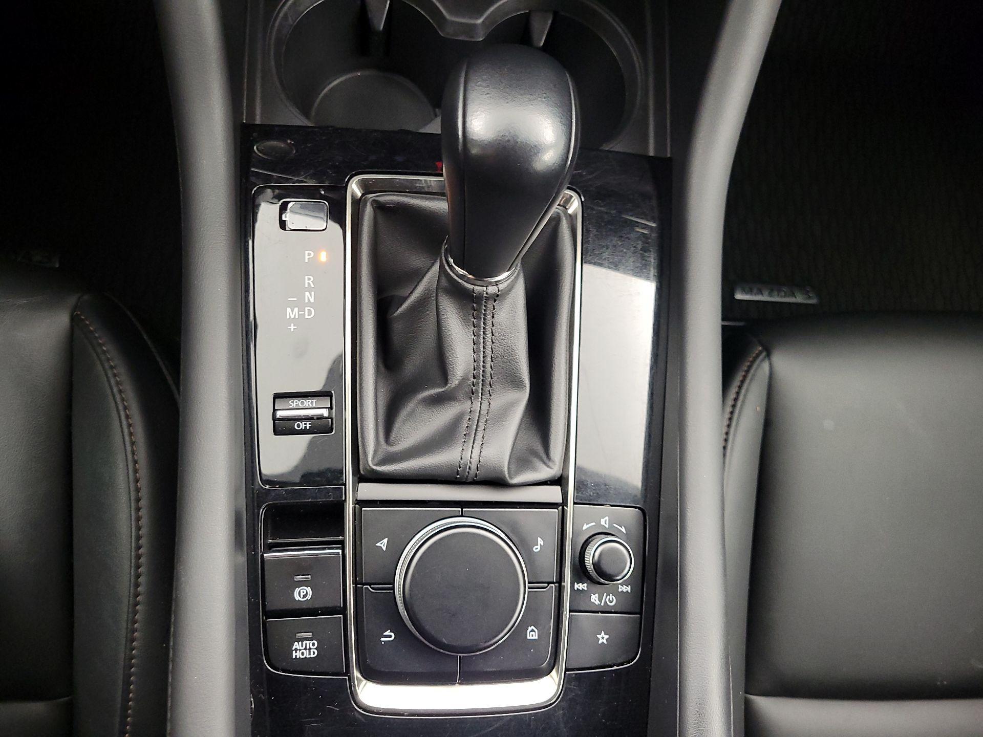 Thumbnail: 2021 Mazda Mazda3 - 17