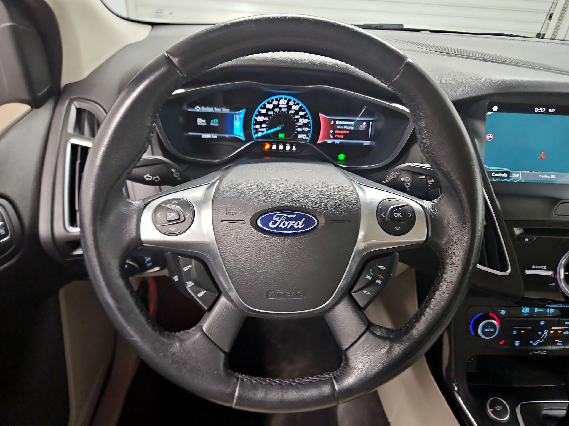 Thumbnail: 2016 Ford Focus - 10
