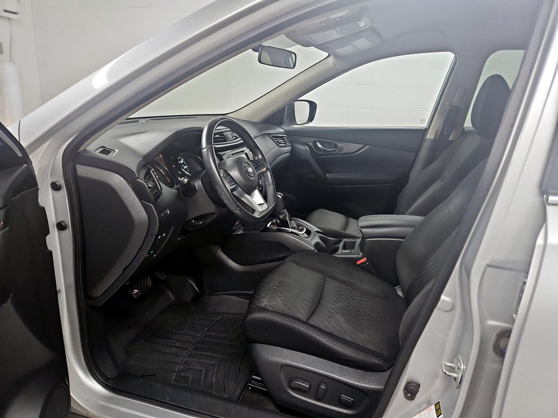 Thumbnail: 2018 Nissan Rogue - 11