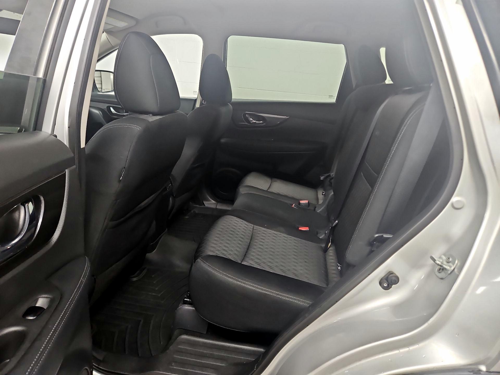 Thumbnail: 2018 Nissan Rogue - 19