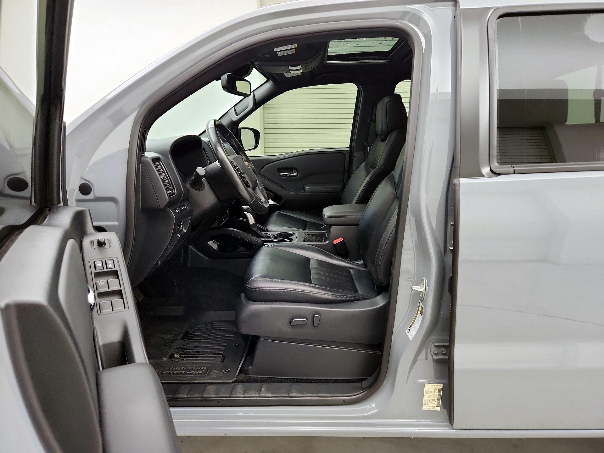 Thumbnail: 2022 Nissan Frontier - 11