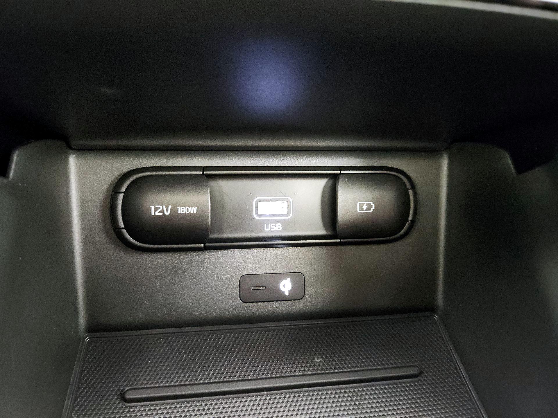 Thumbnail: 2022 Kia Telluride - 19