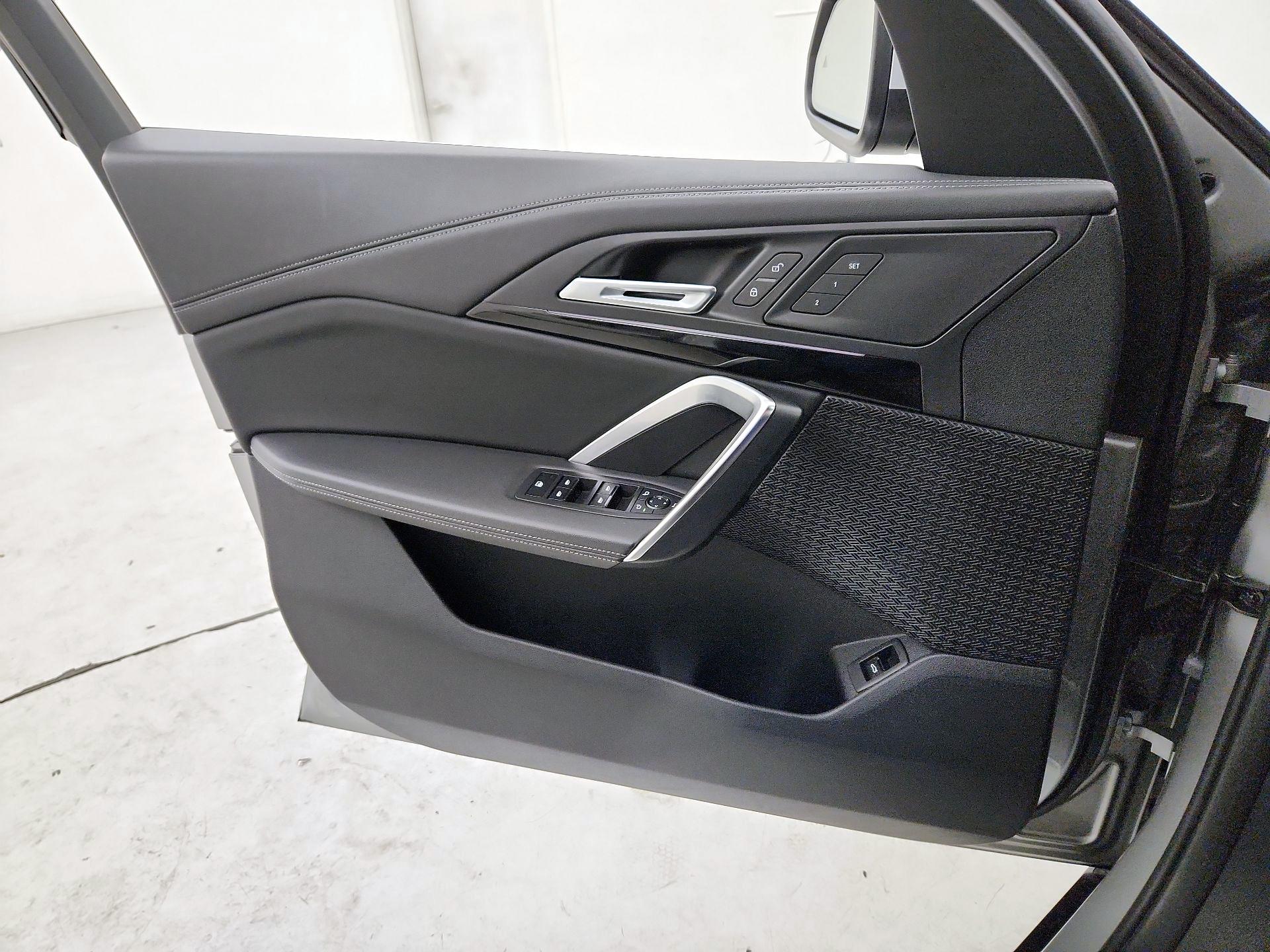 Thumbnail: 2024 BMW X1 - 12