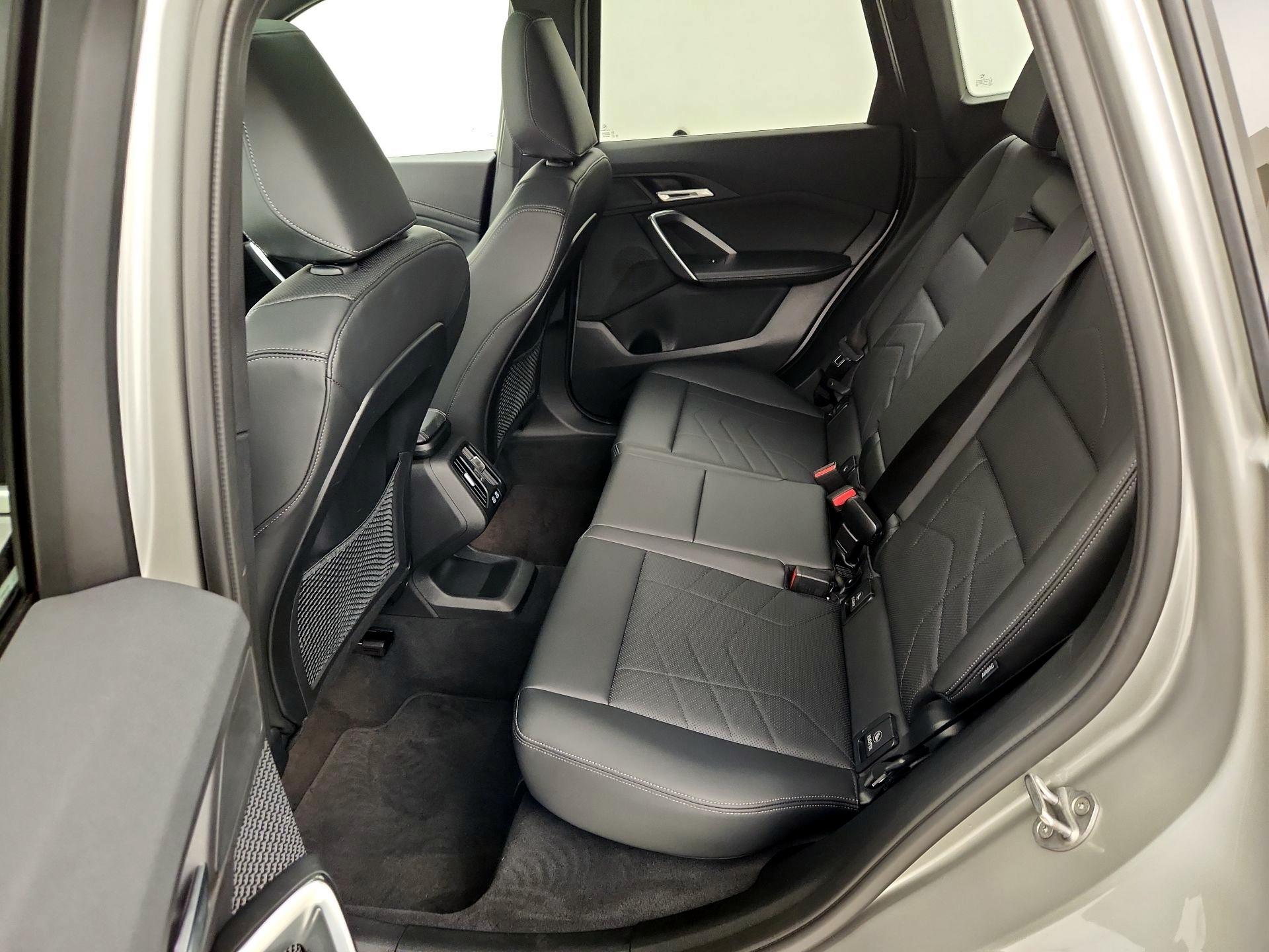 Thumbnail: 2024 BMW X1 - 20