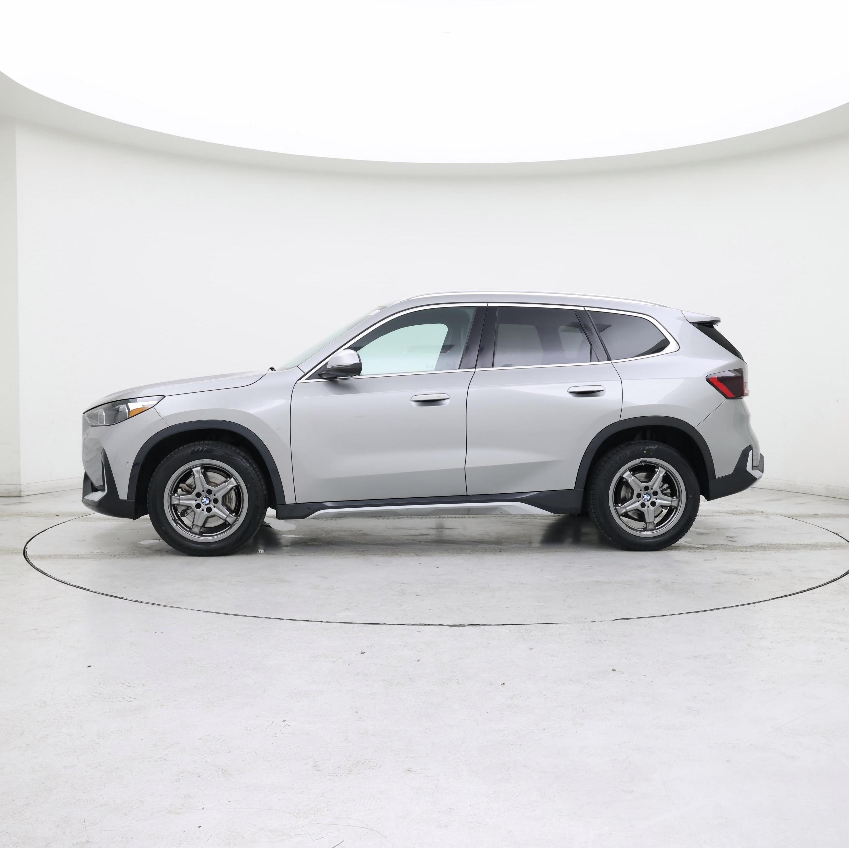 Thumbnail: 2024 BMW X1 - 3