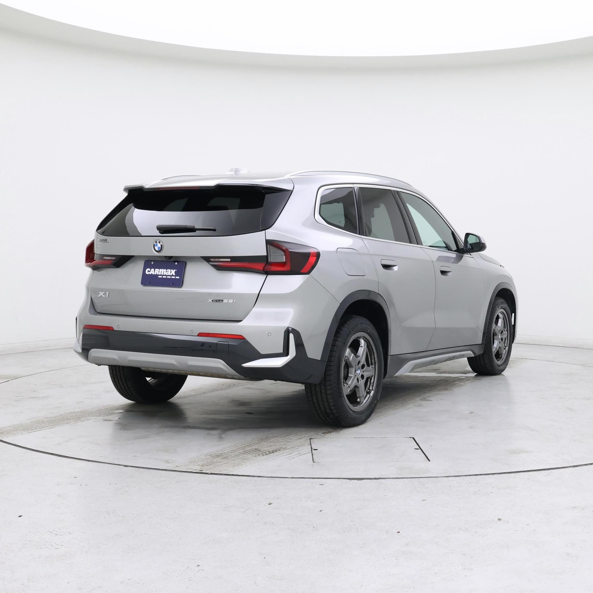 Thumbnail: 2024 BMW X1 - 8