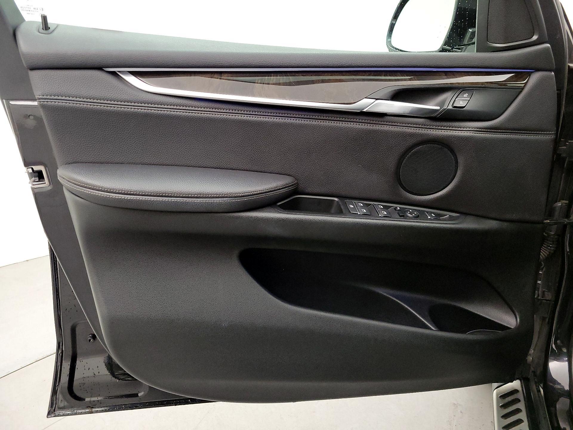 Thumbnail: 2017 BMW X5 - 12