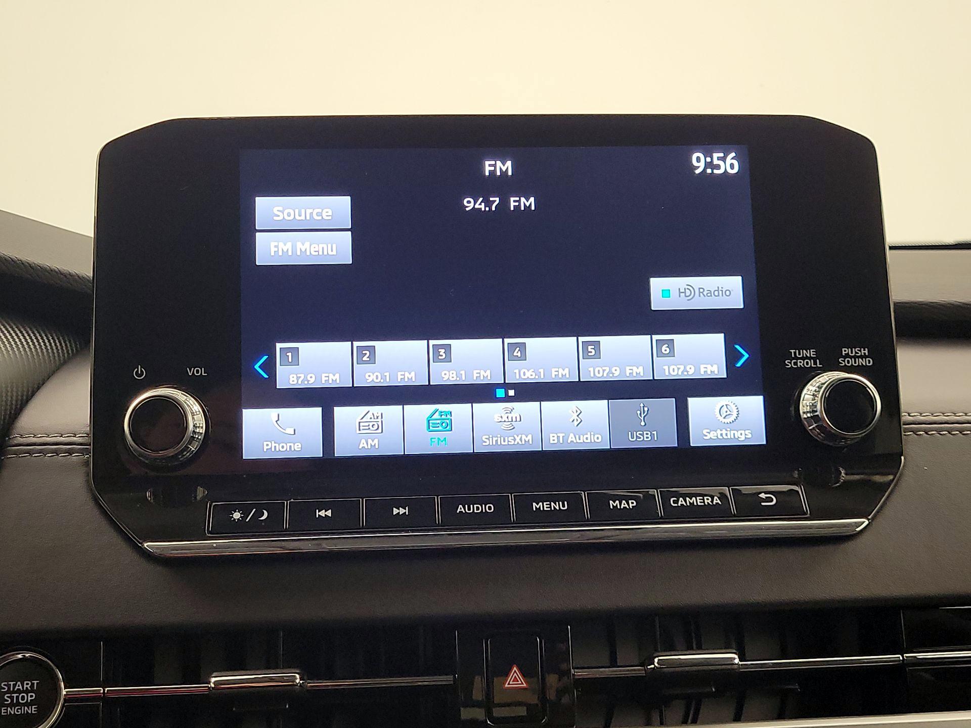 Thumbnail: 2024 Mitsubishi Outlander - 16