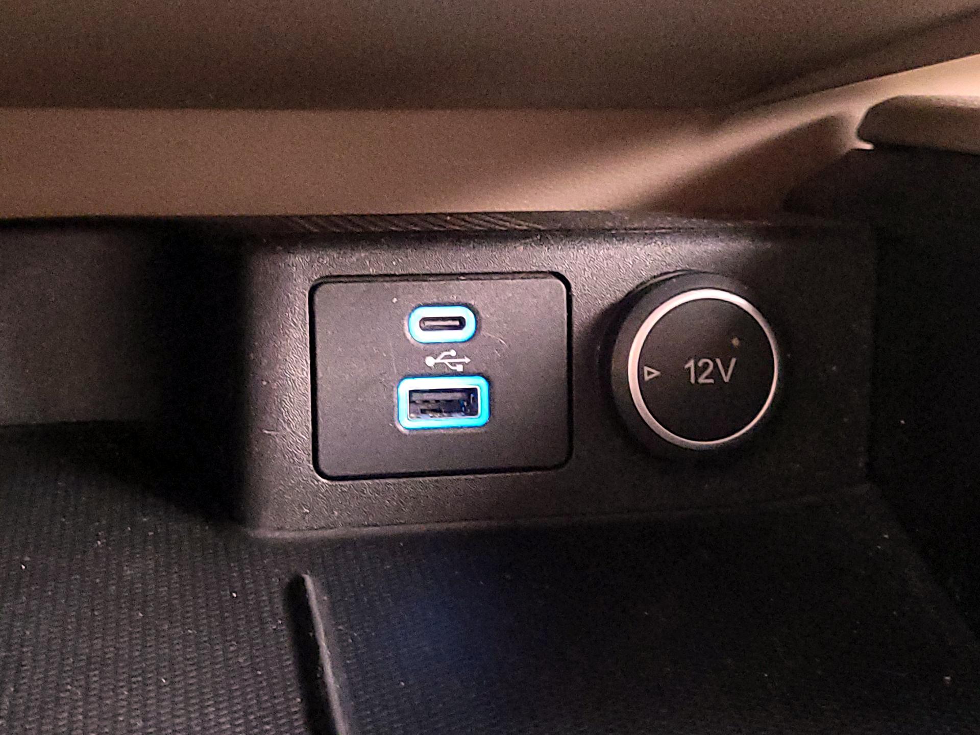 Thumbnail: 2021 Ford Escape - 18